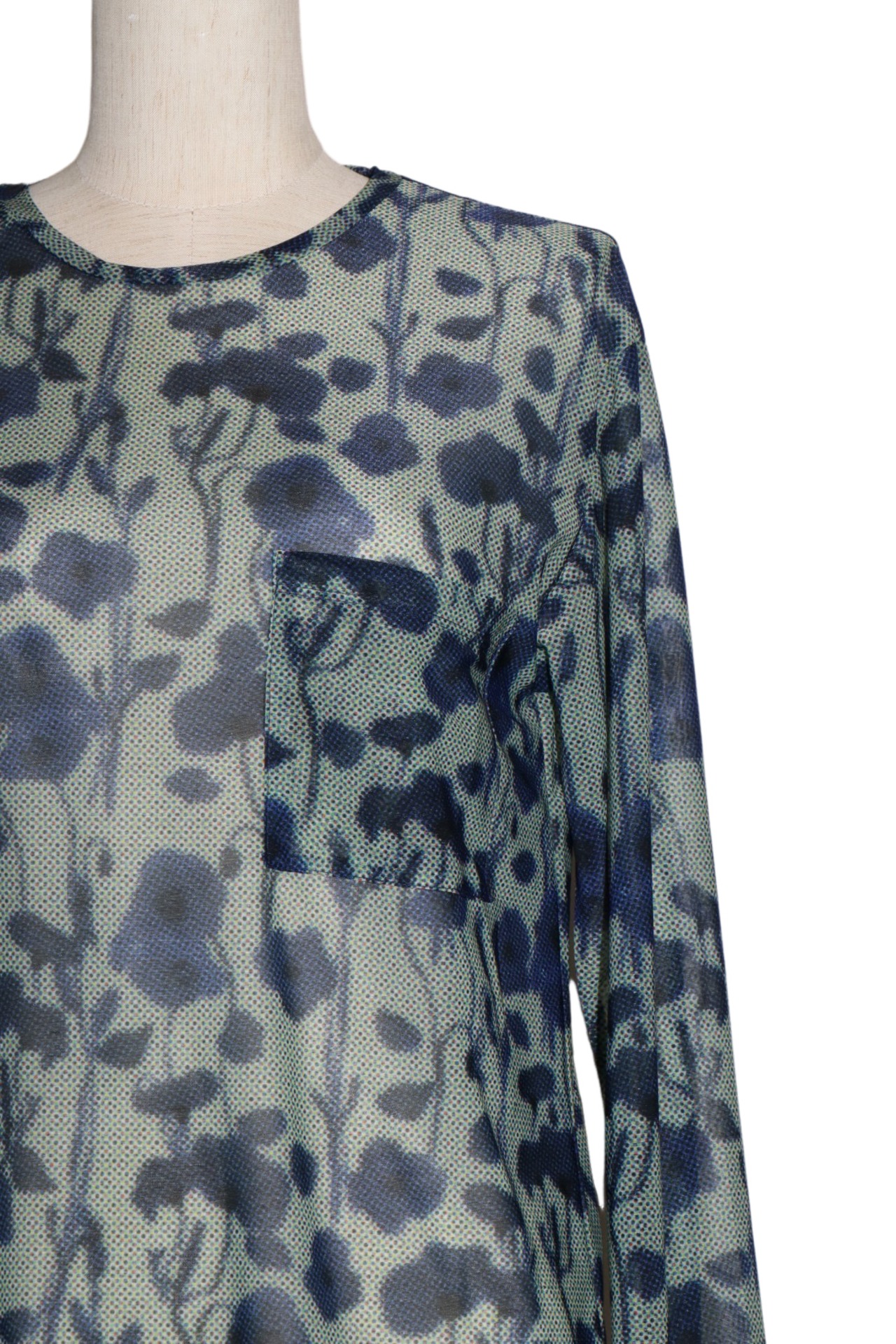 24SS】 FUMIE=TANAKA sheer long t(NVY) F24S-35 | IAAAM ONLINE 24SS】 FUMIE=TANAKA sheer long t(NVY) F24S-35 | IAAAM ONLINE
