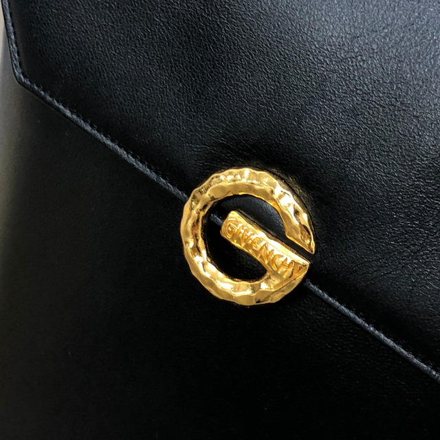 GIVENCHY ジバンシィ　Gモチーフ　アンティーク調　バケツ　ショルダーバッグ   ブラック　vintage　ヴィンテージ　オールド　tsdz4c