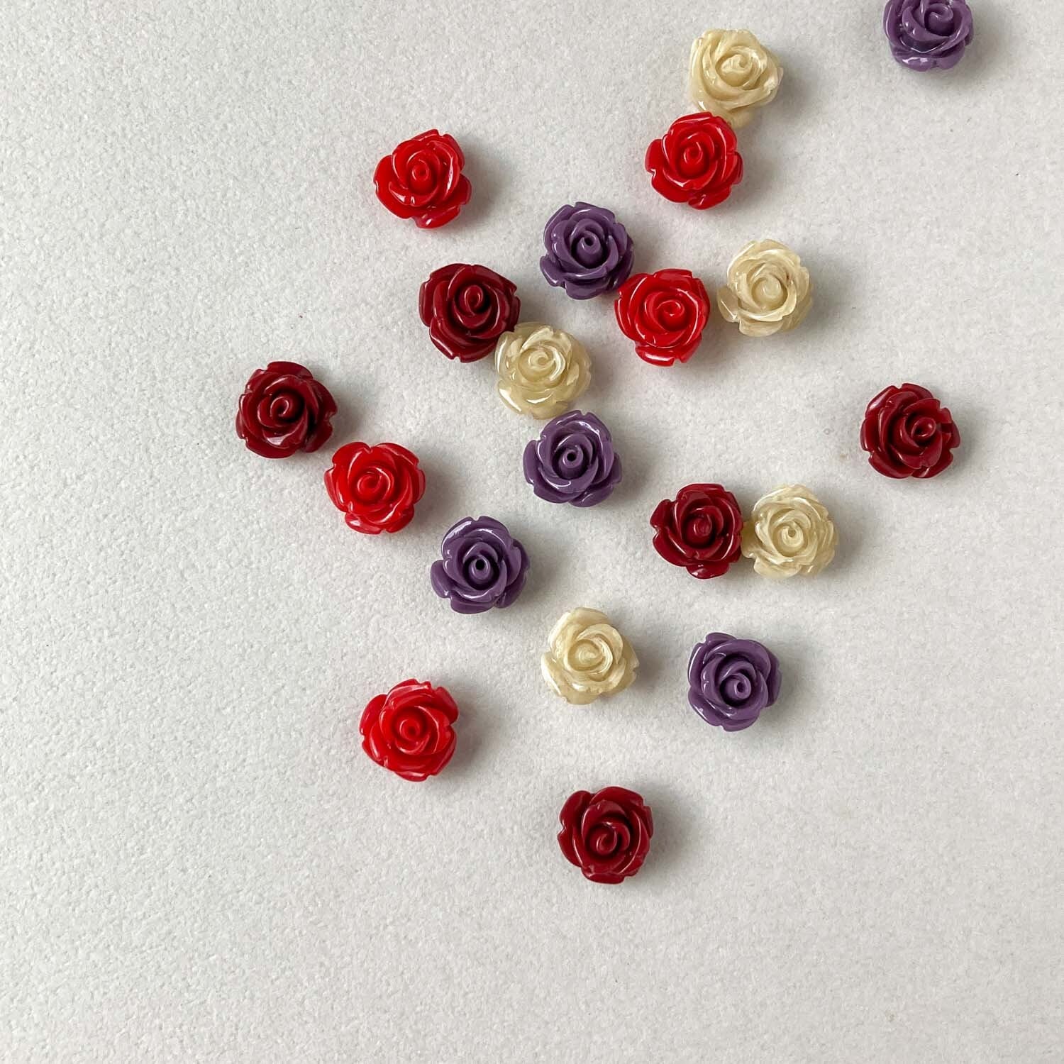 バラモチーフのデコパーツ（11mm） | Dua-アクセサリーパーツショップ