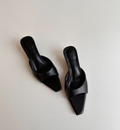 フレンチミニマルヒールサンダル