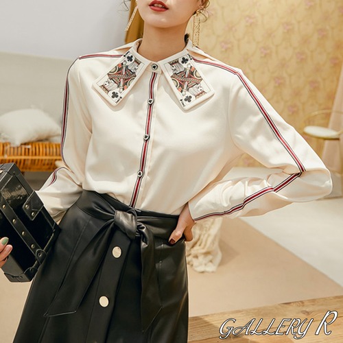 トップス　シャツブラウス　トランプ襟　