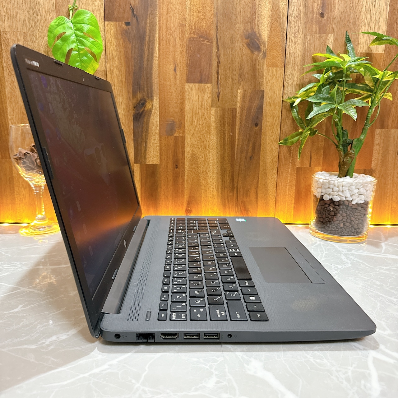 人気‼️HP 250 G7/最高峰Core i7第8世代 / SSD256GB/メモリ8GB/ ノートパソコン