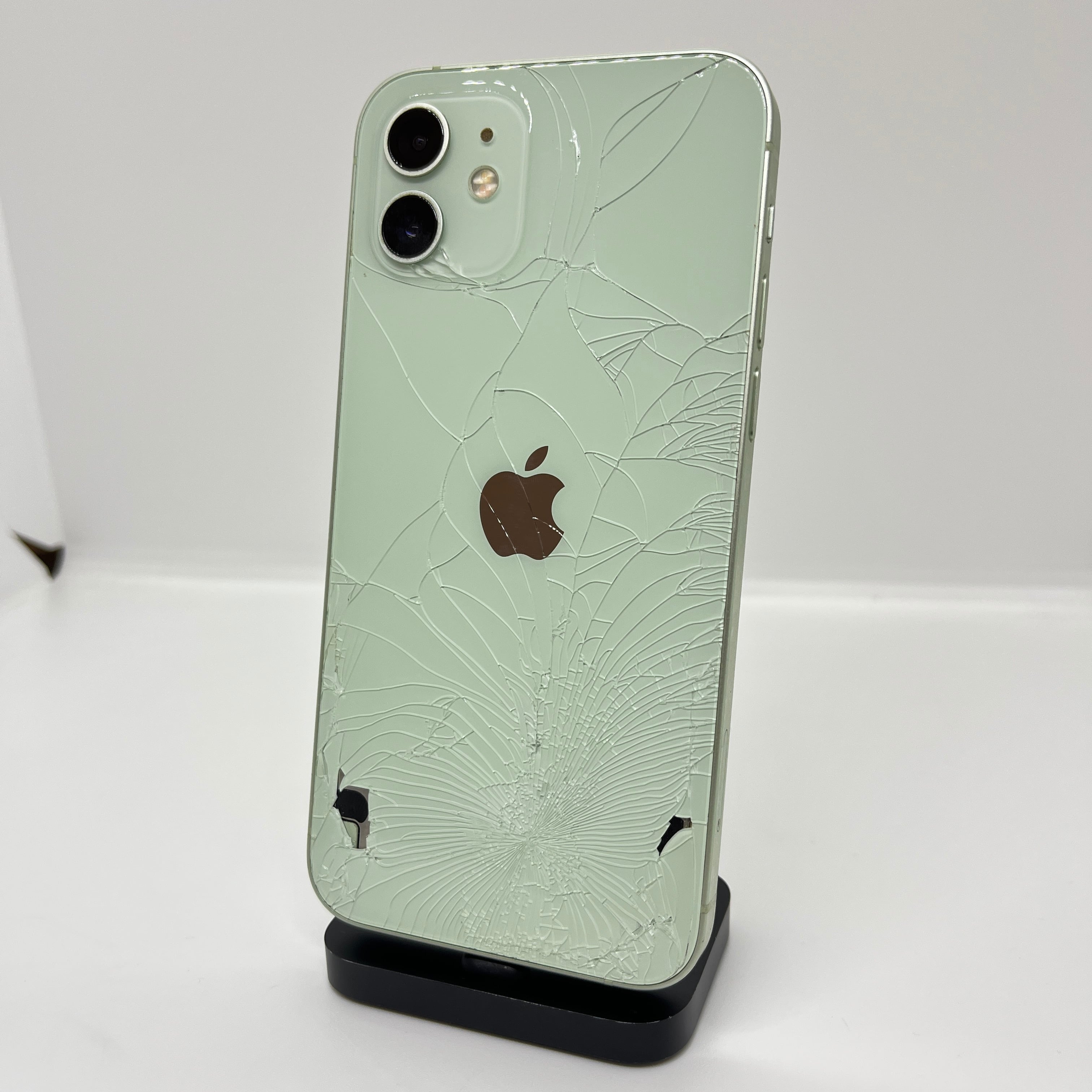 バッテリー新品】iPhoneX 256GB シルバー【SIMロック解除済み】 | リノスマ