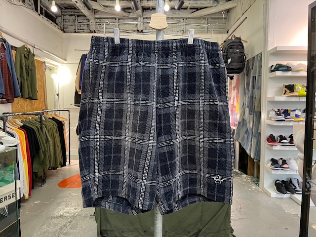 Supreme  PLAID VELOUR SHORT BLACK XL 88251