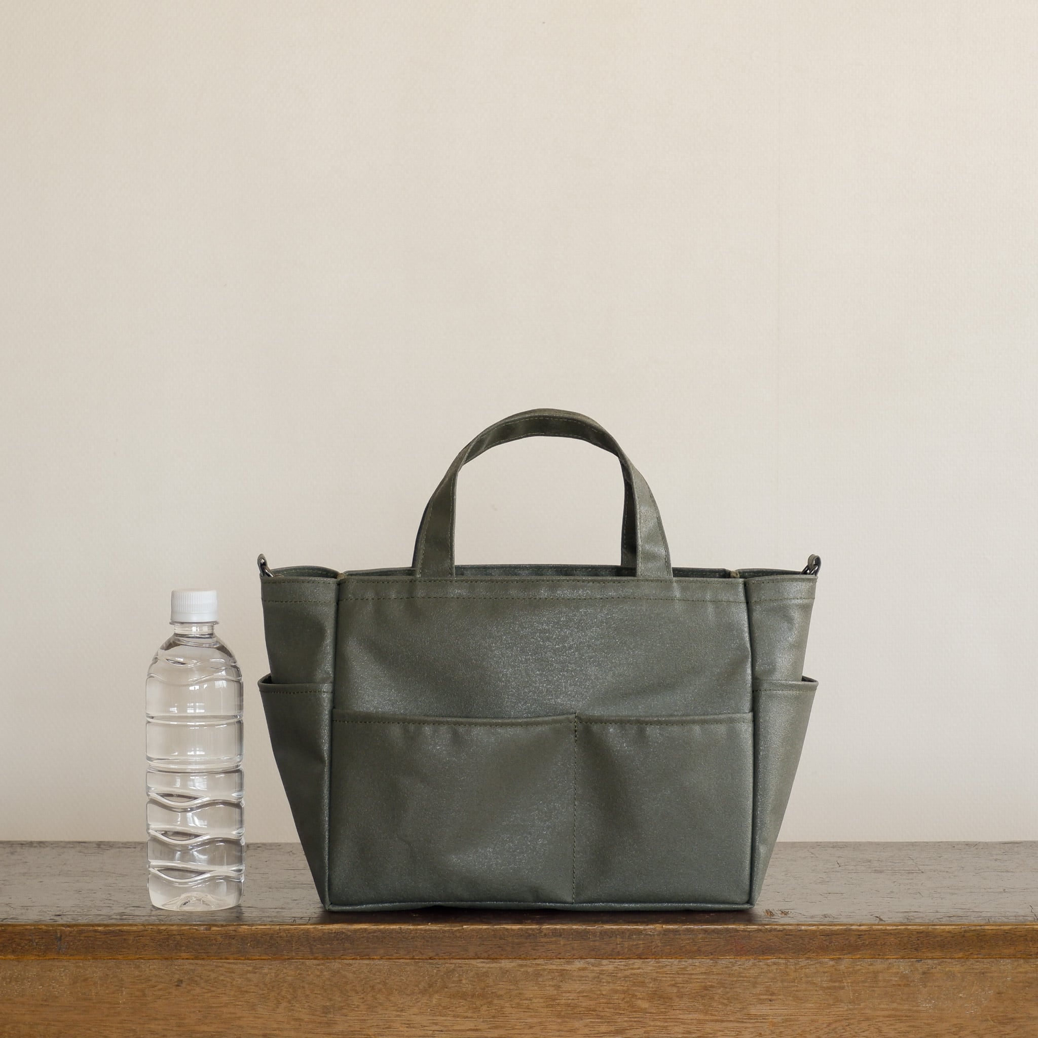 4 pockets tote 横長2way オリーブドラブ / ポリエステル帆布 | aoya
