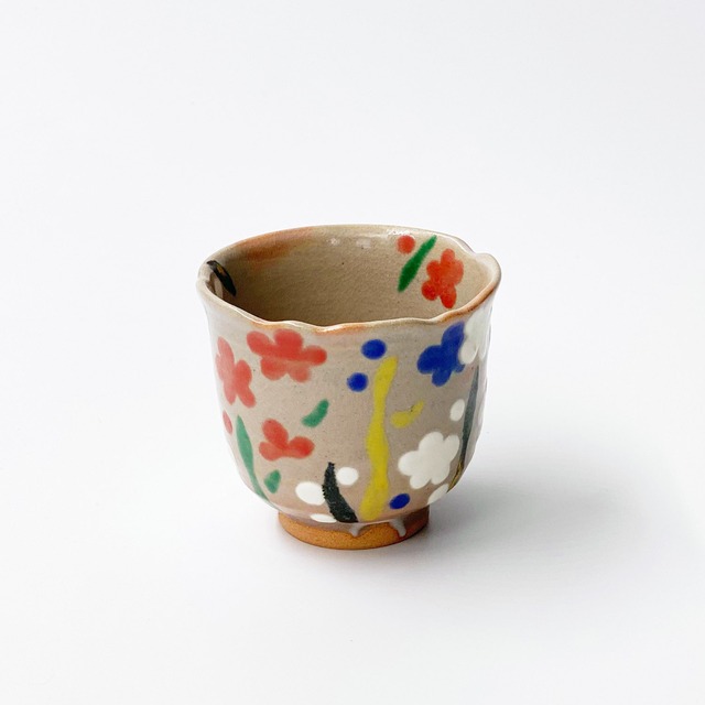 乾山写し槍梅さけ呑／Big sake cup,colored Yariume-design（pointed plum tree）