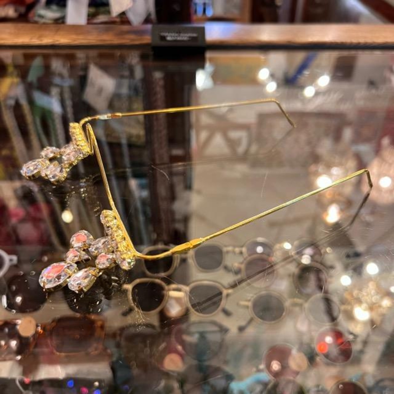 TOPANGA Accessory　フェイスポイントクリスタルアクセサリー　ファッション　サングラス　パーティ　イベント　装飾