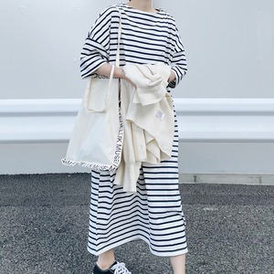 Border boat neck dress (off-white×navy)