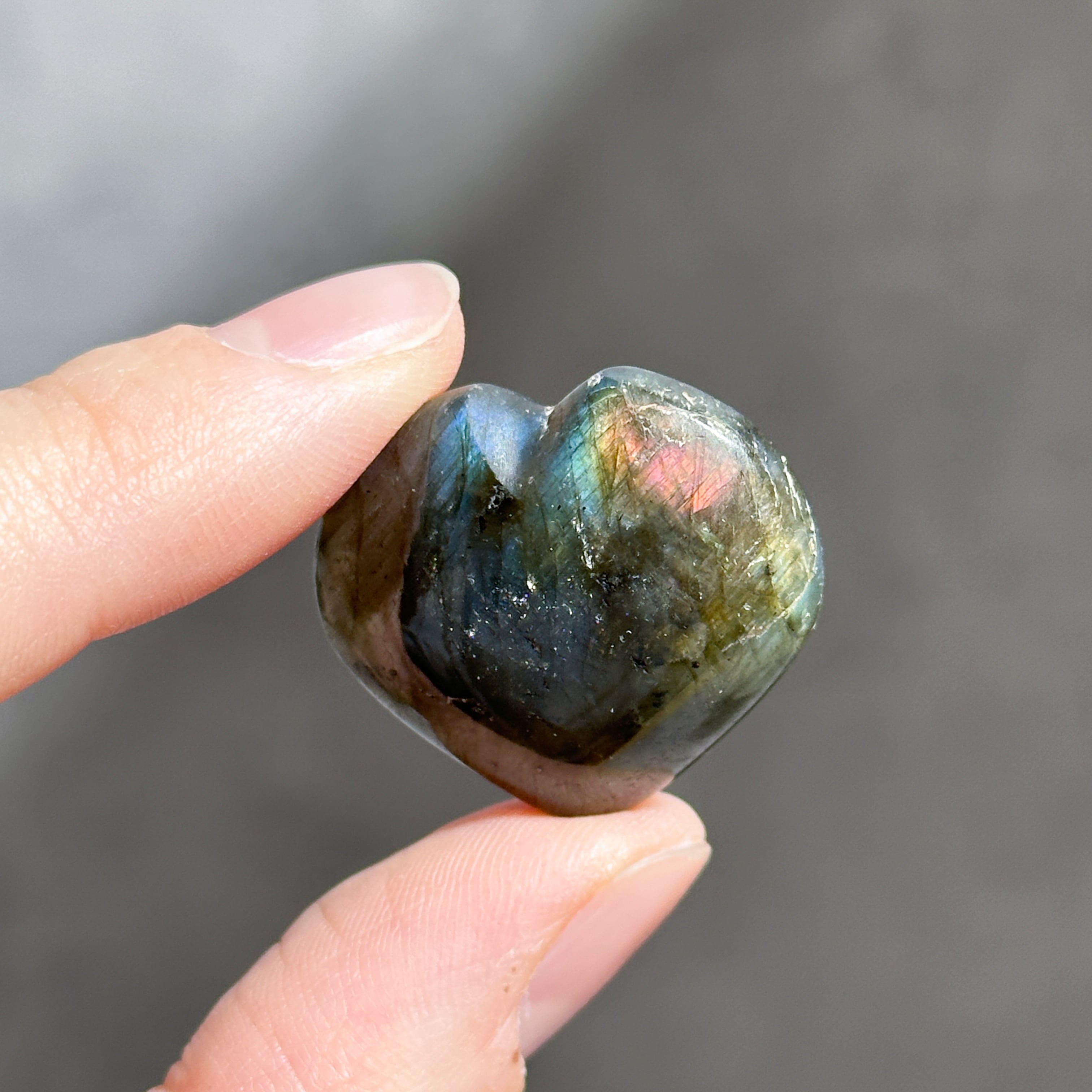 メルカリ市限定♡天然石 ラブラドライトハート カービング まとめ売り ラブラドライト ハート 95◇ Labradorite ◇天然石・鉱物
