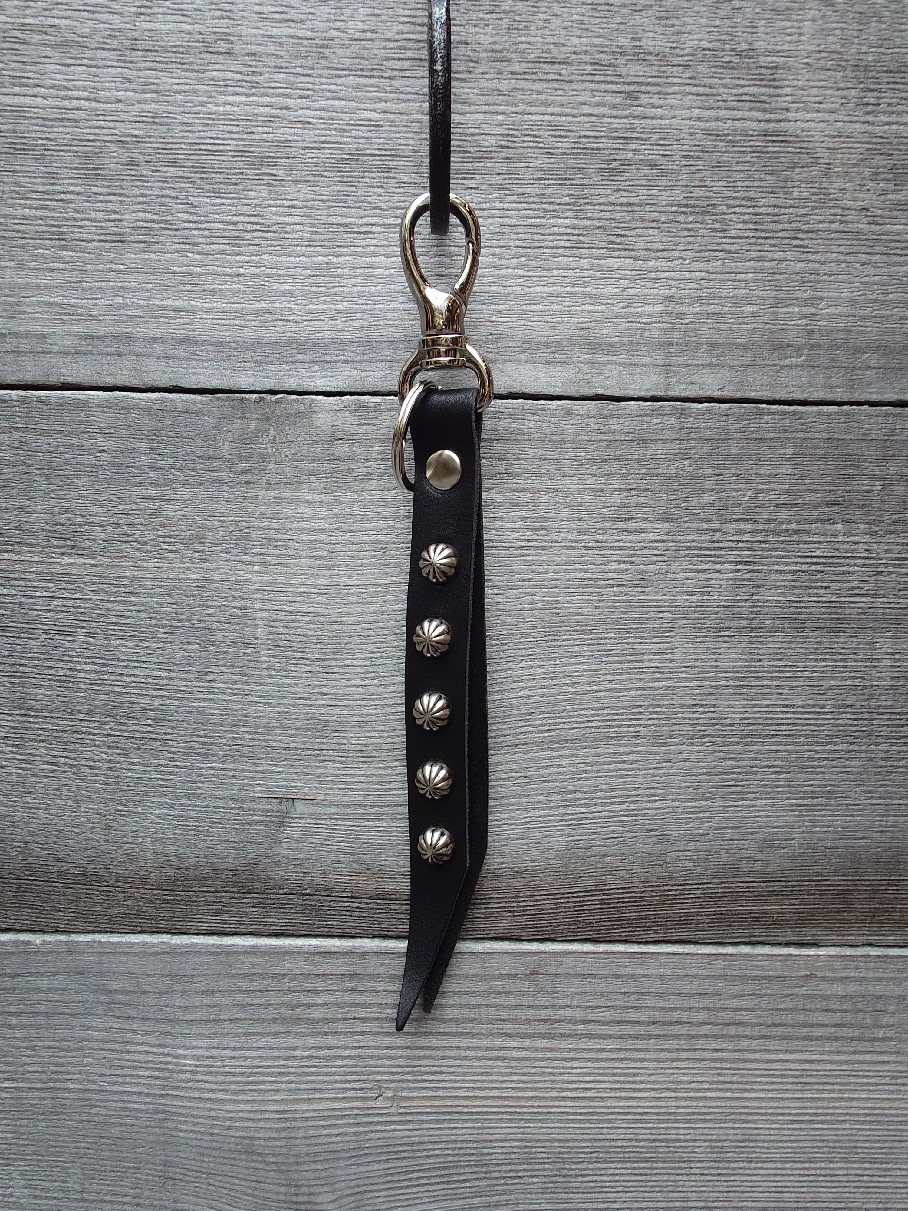 栃木レザー / LEATHER STUDS KEYHOLDER 』レザーキーホルダー | RUBBER