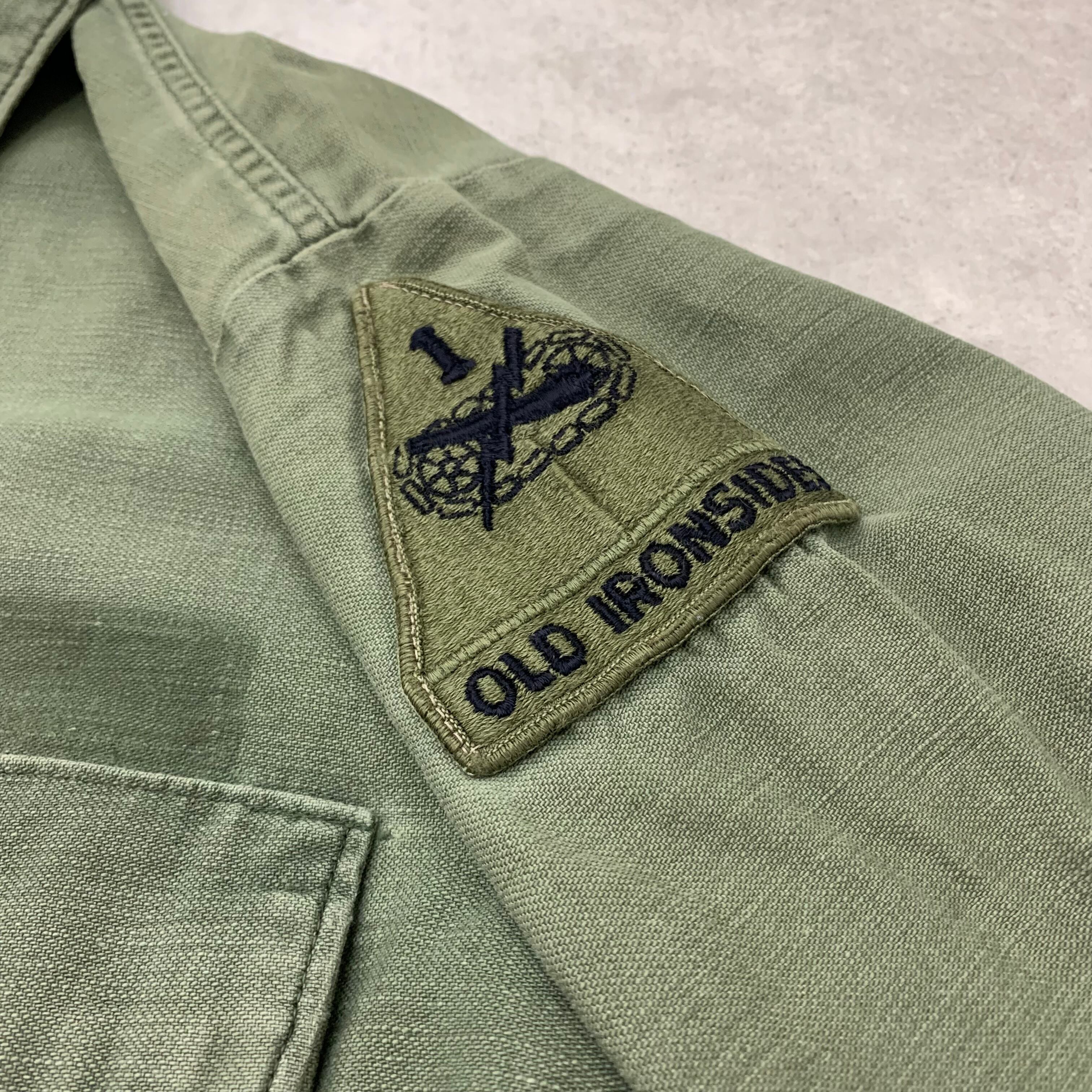 ’76 U.S.ARMY  ユーティリティシャツ LA.CO.JAILステンシル 76  ユーティリティシャツ ステンシル