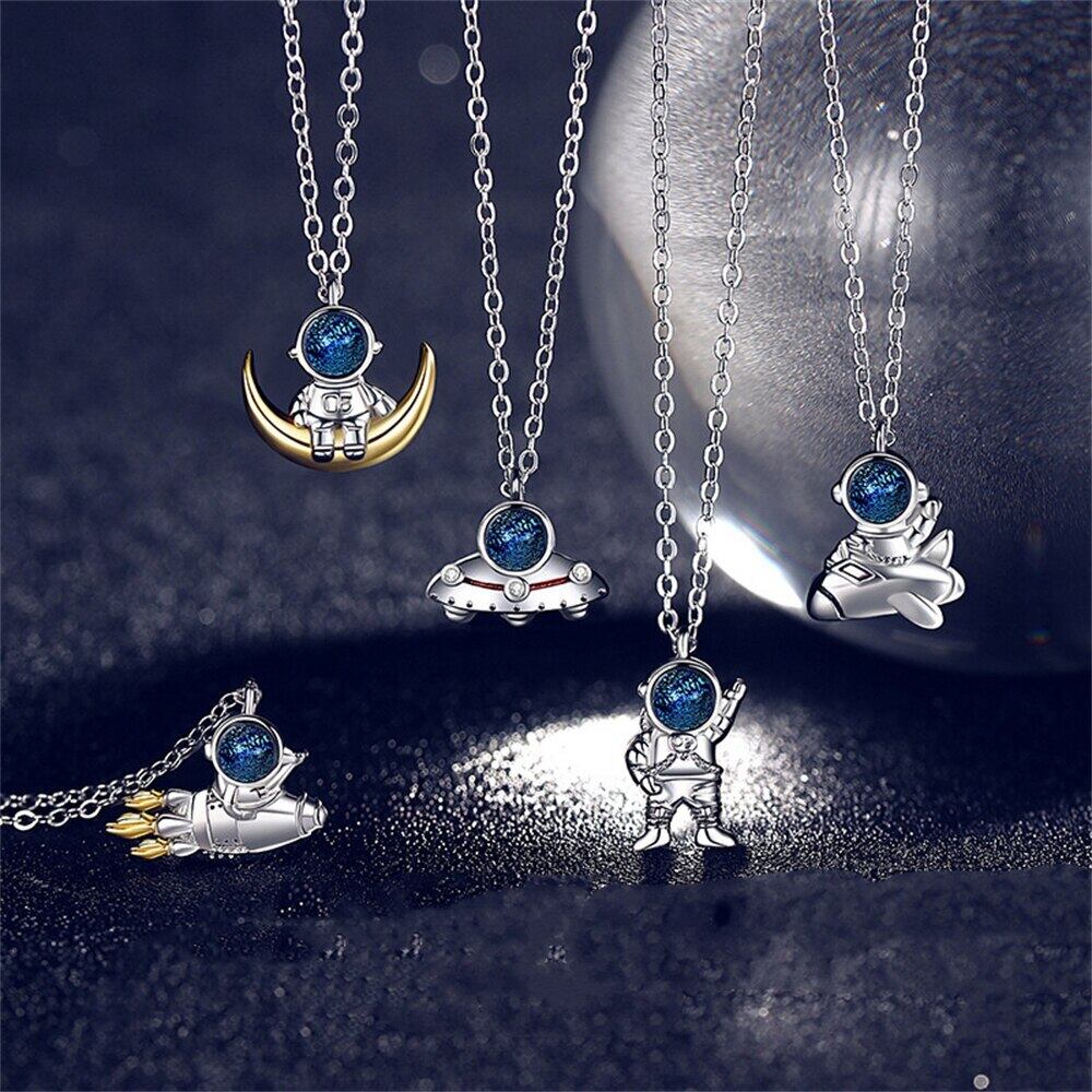 送料無料 シンプルな宇宙飛行士ムーンカップルネックレスレディース