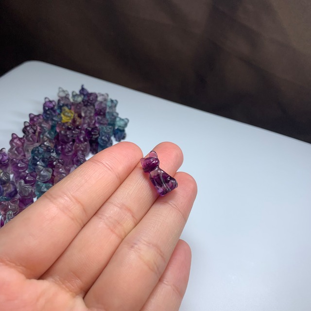 7.透明度有・可愛いフローライトねこちゃん