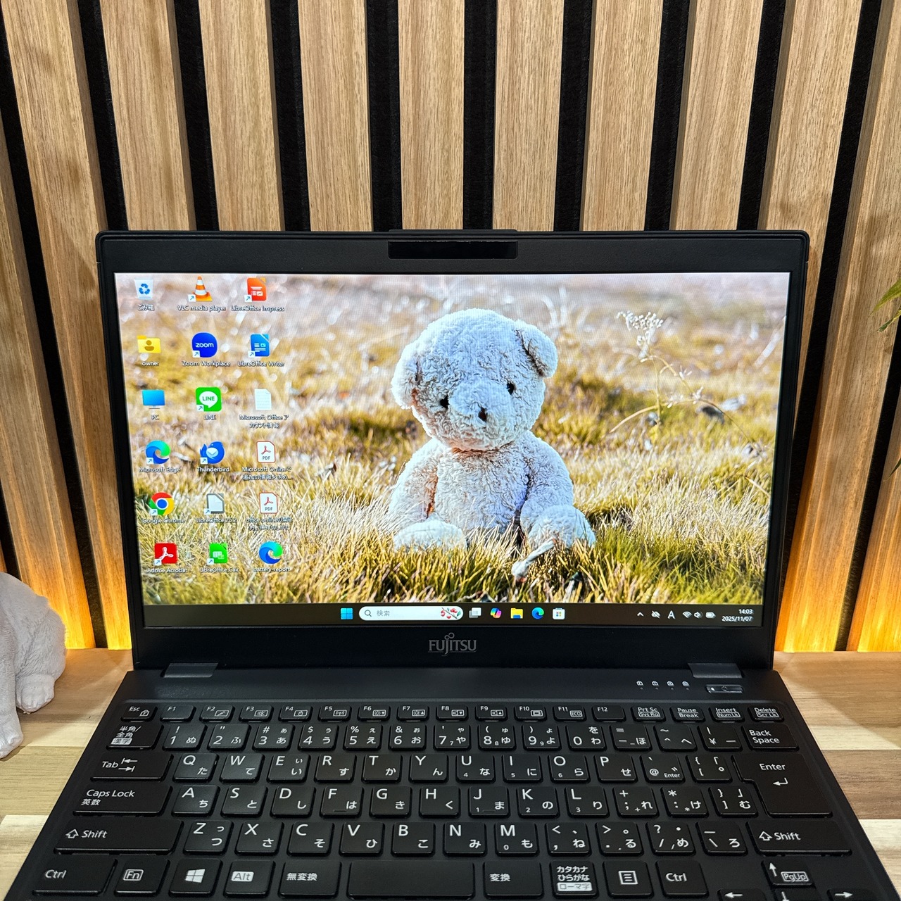 \ 公式ショップ限定価格❣️/ 《超軽量》富士通 LIFEBOOK U939/B 13.3インチ メモリ8GB SSD256GB 第8世代 FHD ノートパソコン 安心サポート&3ヶ月保証付き