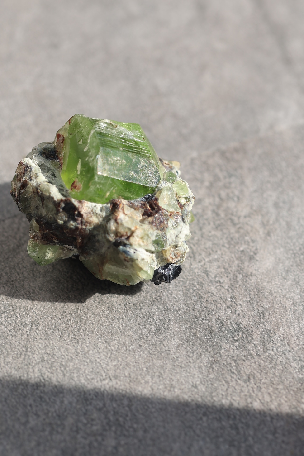 ペリドット「太陽の雫」Peridot|天然石 原石 鉱物 パワーストーン | PD-H-003