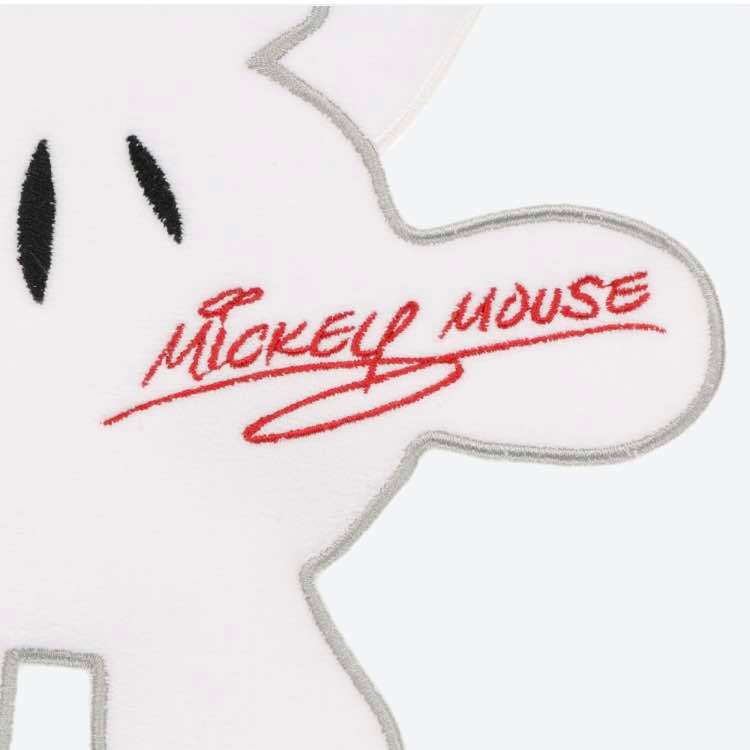 ミッキーハンド ベビースタイ ディズニー パーク限定 ミッキーマウス 公式 ベビーグッズ スタイ ベビー ギフト 赤ちゃん よだれかけ 東京ディズニーランド