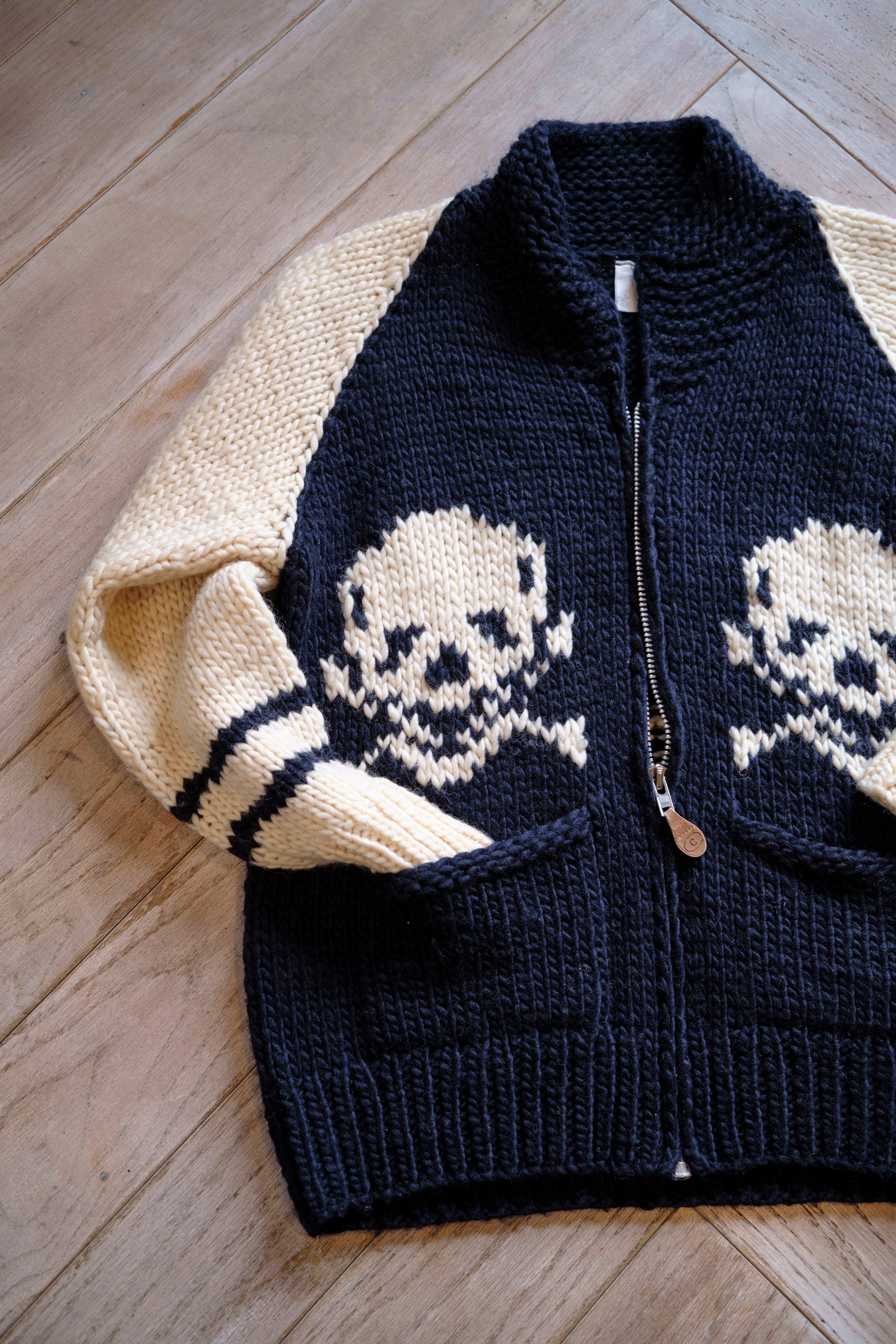 CANADIANA ; ZIP UP COWICHAN SWEATER [NVY×IVR] | S/STERE ONLINE STORE