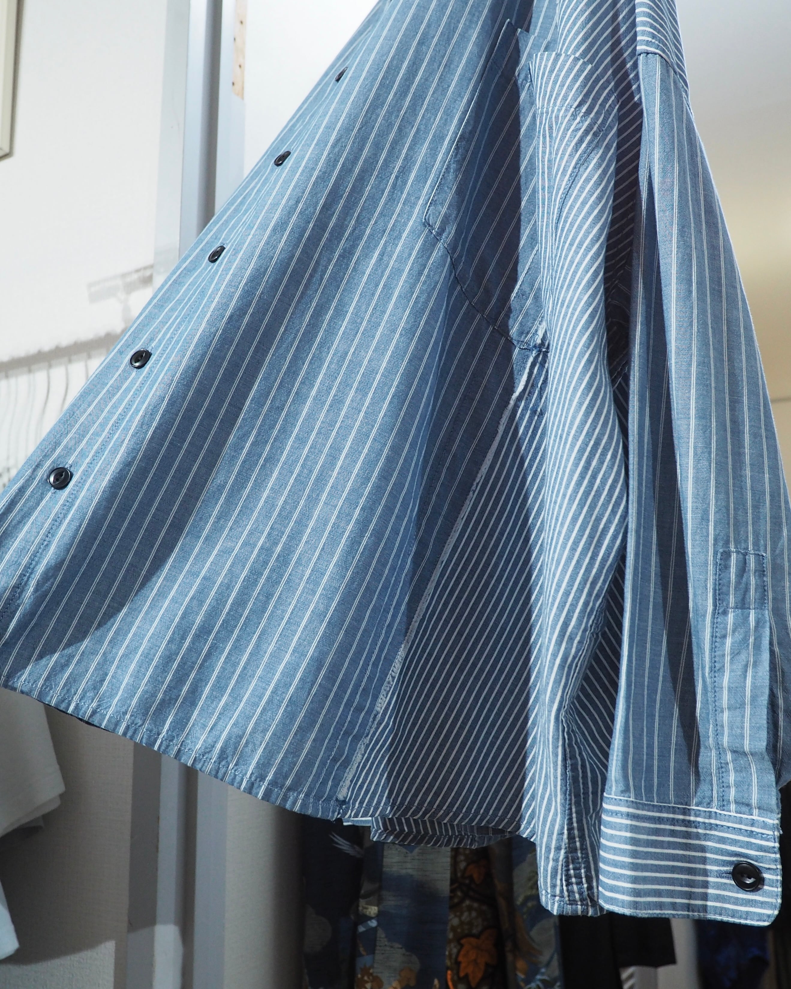 ” Advantage cycle × JIEDA - 再構築 ” Over silhouette Stripe switching shirt