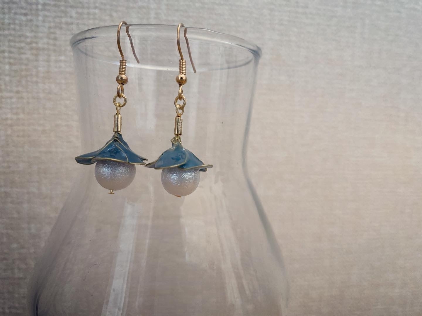 フラワー帽子のパール(紺)