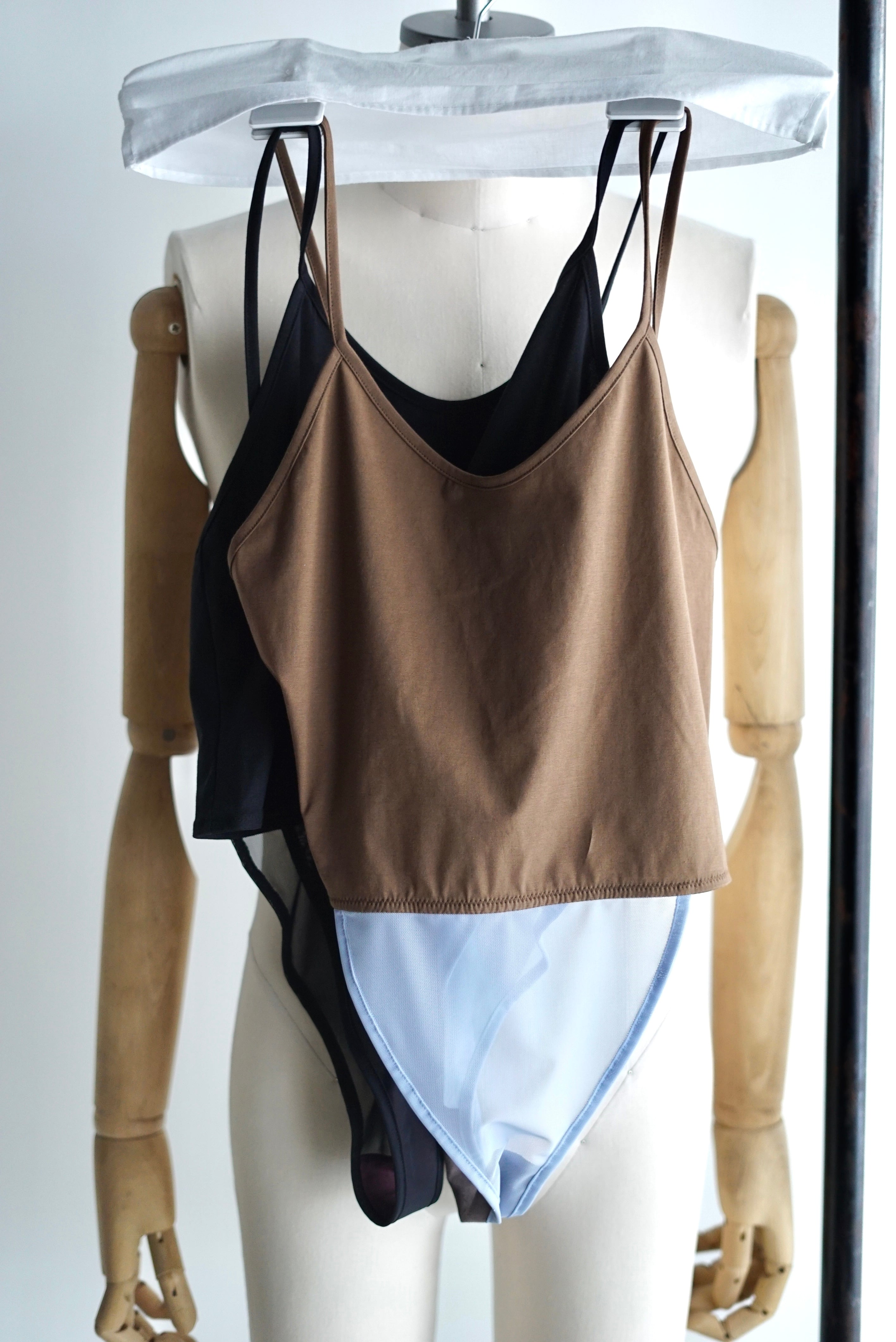 OVERNEATH | JUQUI Online