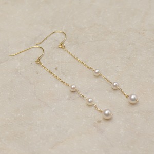 本真珠（アコヤパール）３粒フックピアス　(k3pf)