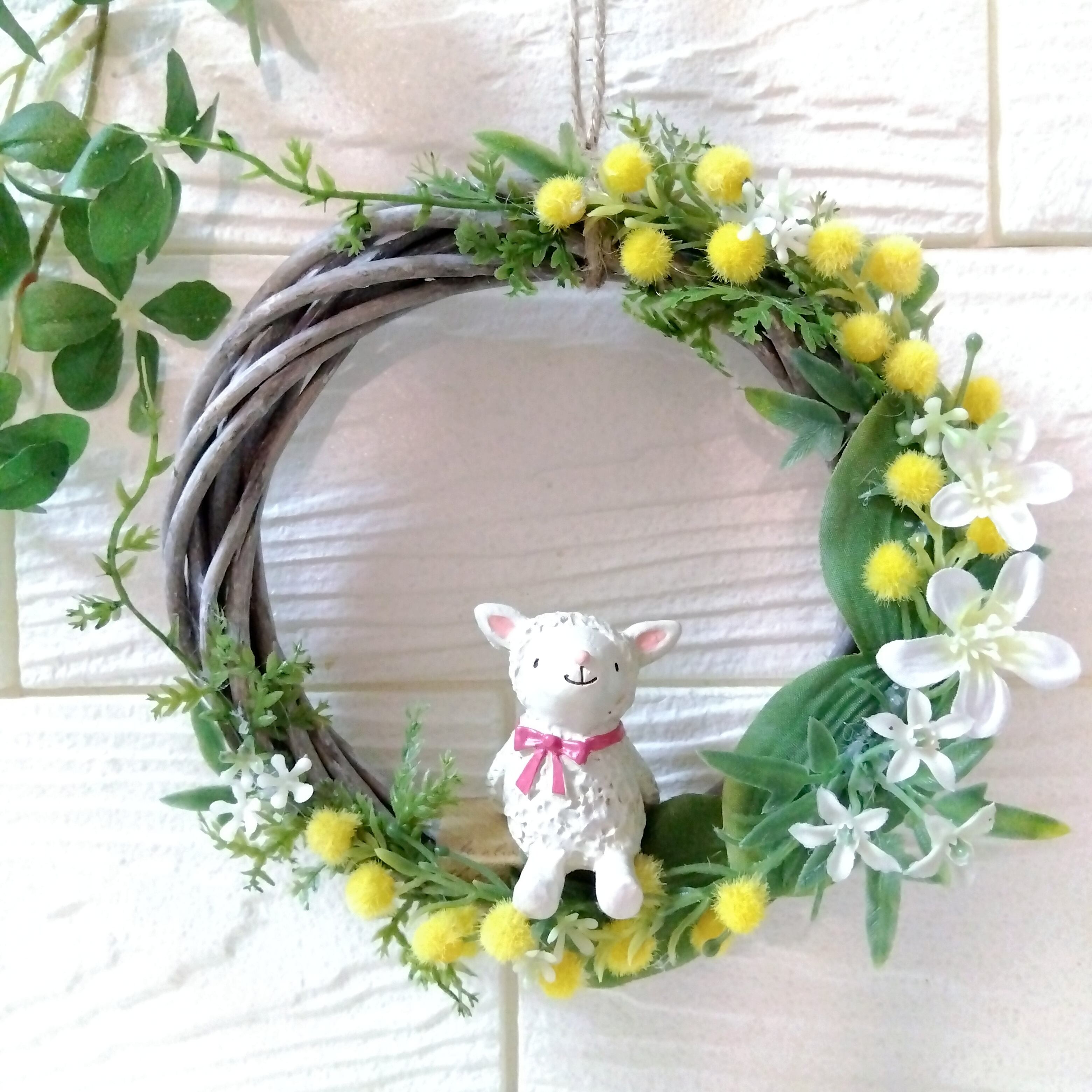 マスコット付きリース すずらん ヒツジ | 雑貨屋 HarryChop