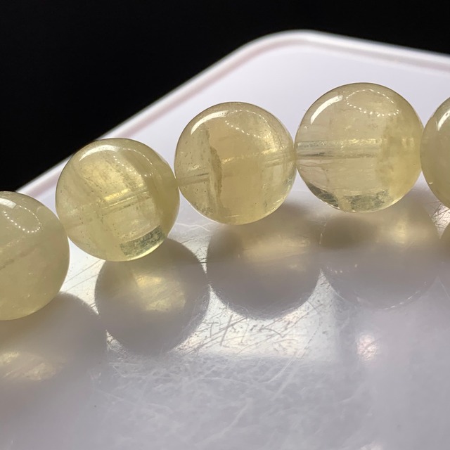 2.ミルキーイエローフローライトブレスレット