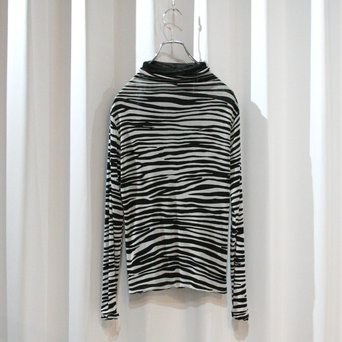 TRUBE オシャレかわいいデザイン チュニックT L〜LL monotone zebra 