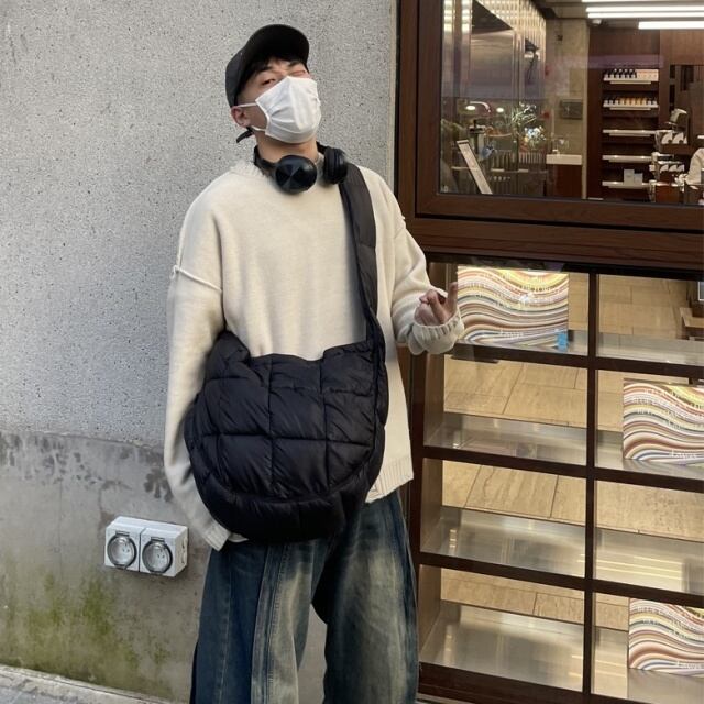 予約販売】ショルダーバッグ メッセンジャー キルティング ブラック 黒