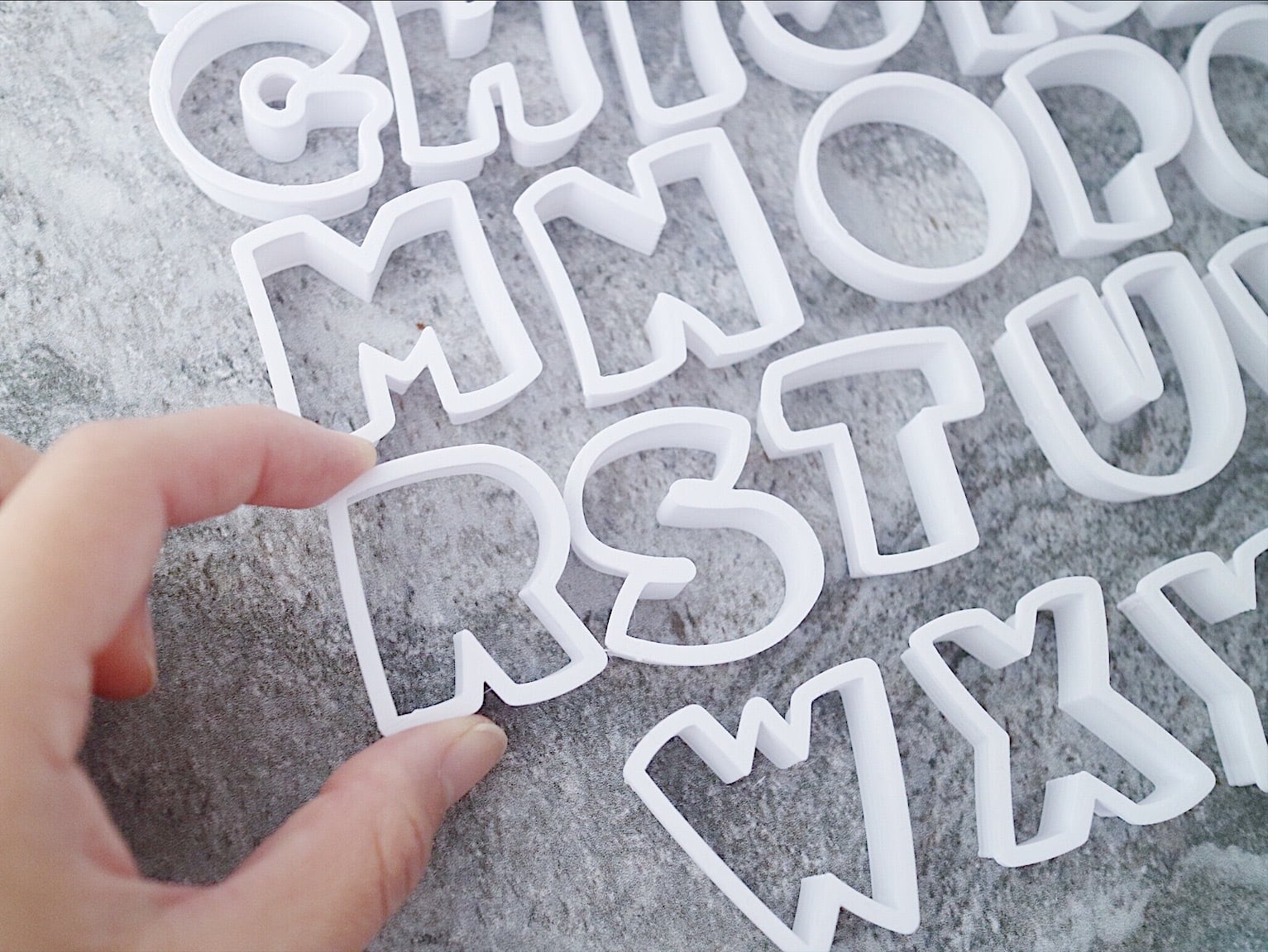 大文字アルファベット 3.5cm【クッキーカッター cookie cutter】 | mgodis