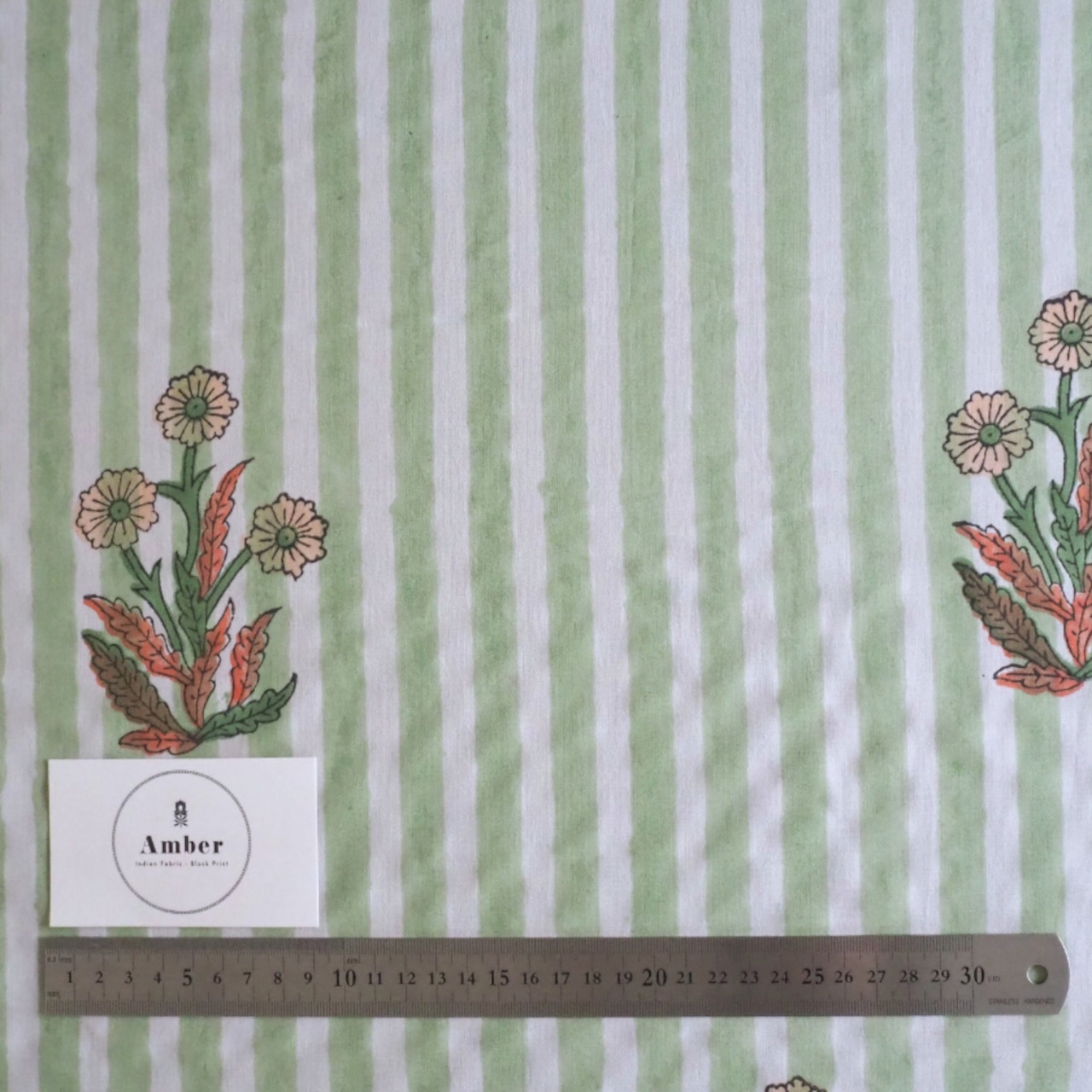 ブロックプリント生地【50cm単位】インド綿 片耳デザイン付き ストライプ/花柄 白×グリーン×オレンジ #56726-WT2