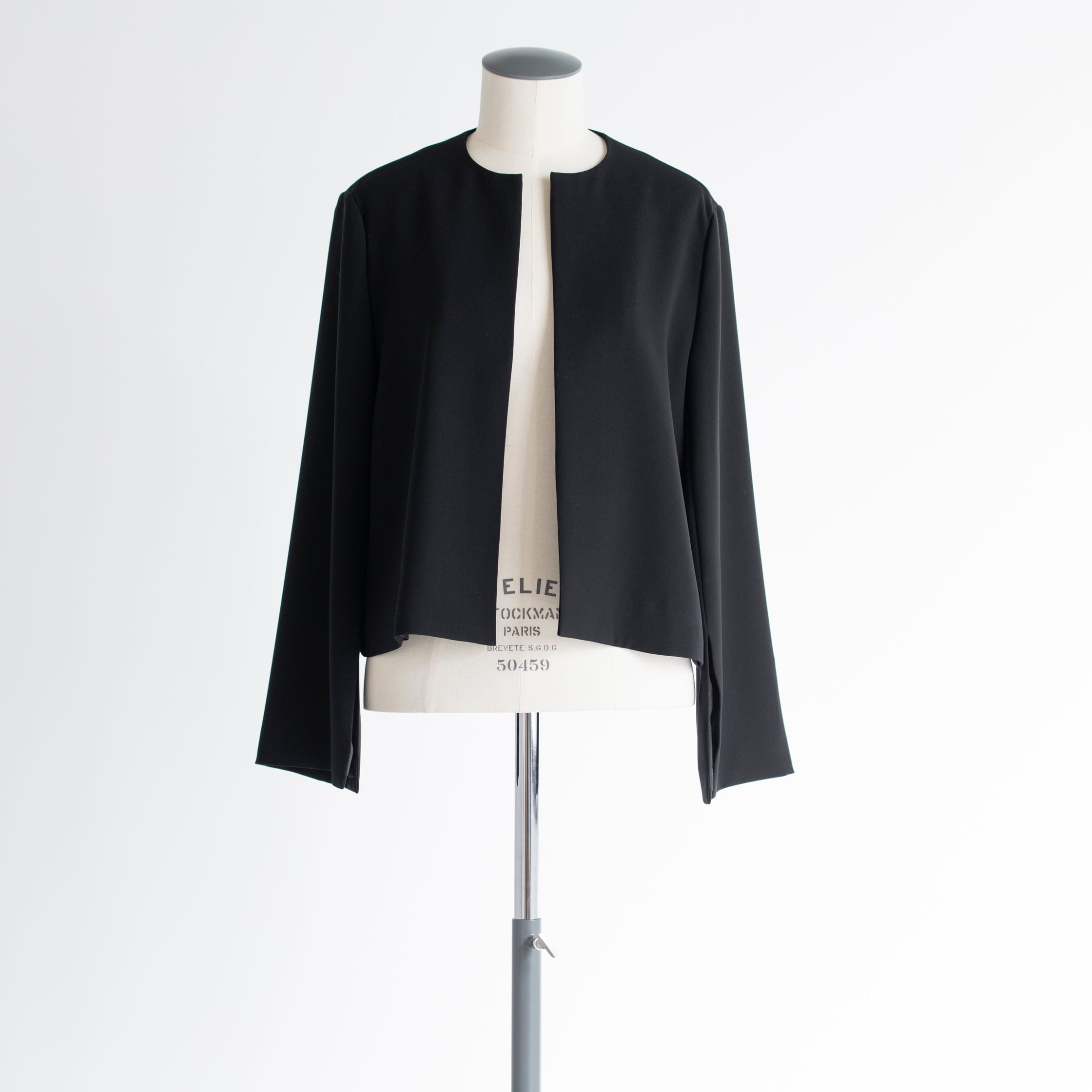 no-collar slit sleeve jacket