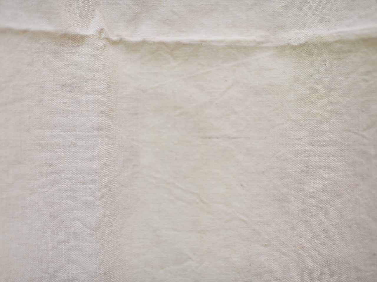 シンプルさが素敵で少し大きめの赤ラインYM刺繍入りリネンクロス *フレンチアンティーク