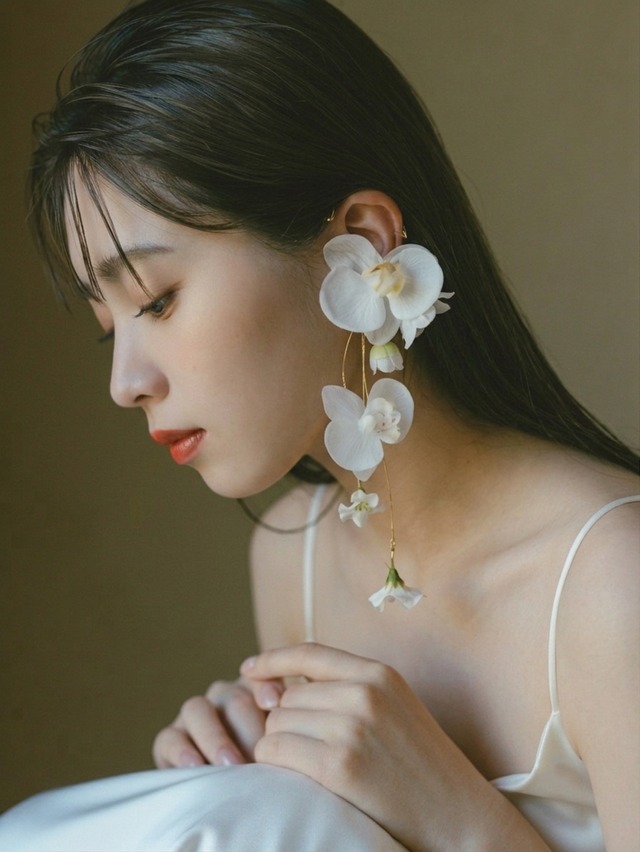 【9/2〜発送予約分】flower ear cuff