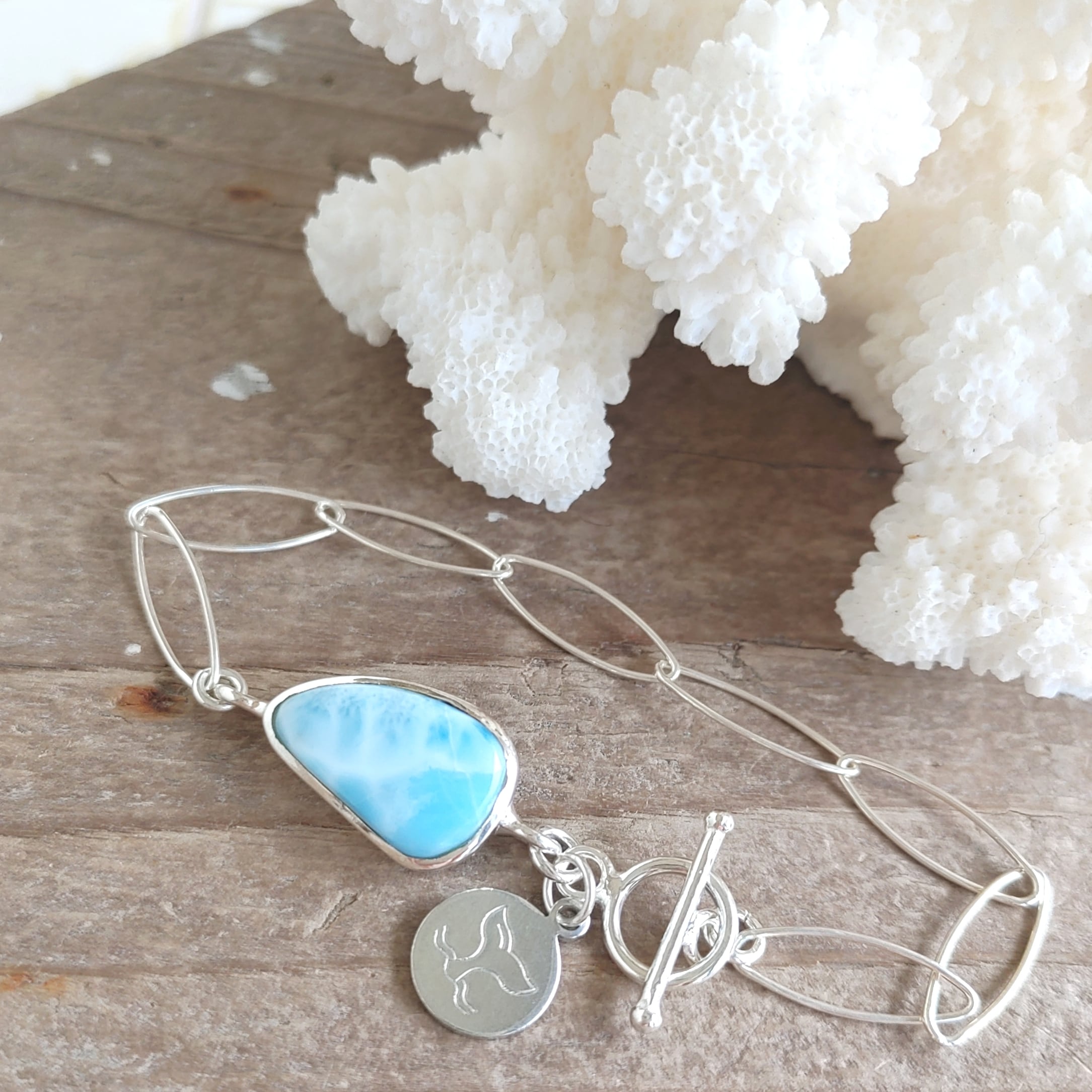 天然石⭐︎ラリマー⭐︎月⭐︎ムーン⭐︎二個セット⭐︎ペンダント⭐︎ドミニカ産⭐︎シルバー925 ☽☽ Sea moon necklace☾☾-コロンとした形が可愛い♡ハイ