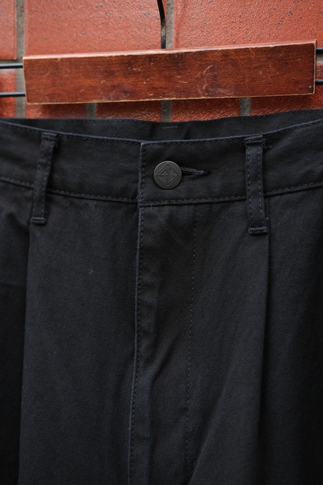 Utah/“stabilizer gnz” 0-56CC reverse pleated trousers/black