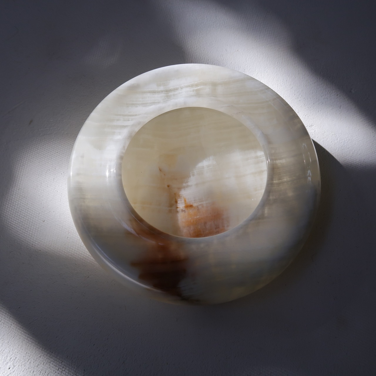 丸みホワイトなアッシュトレイ