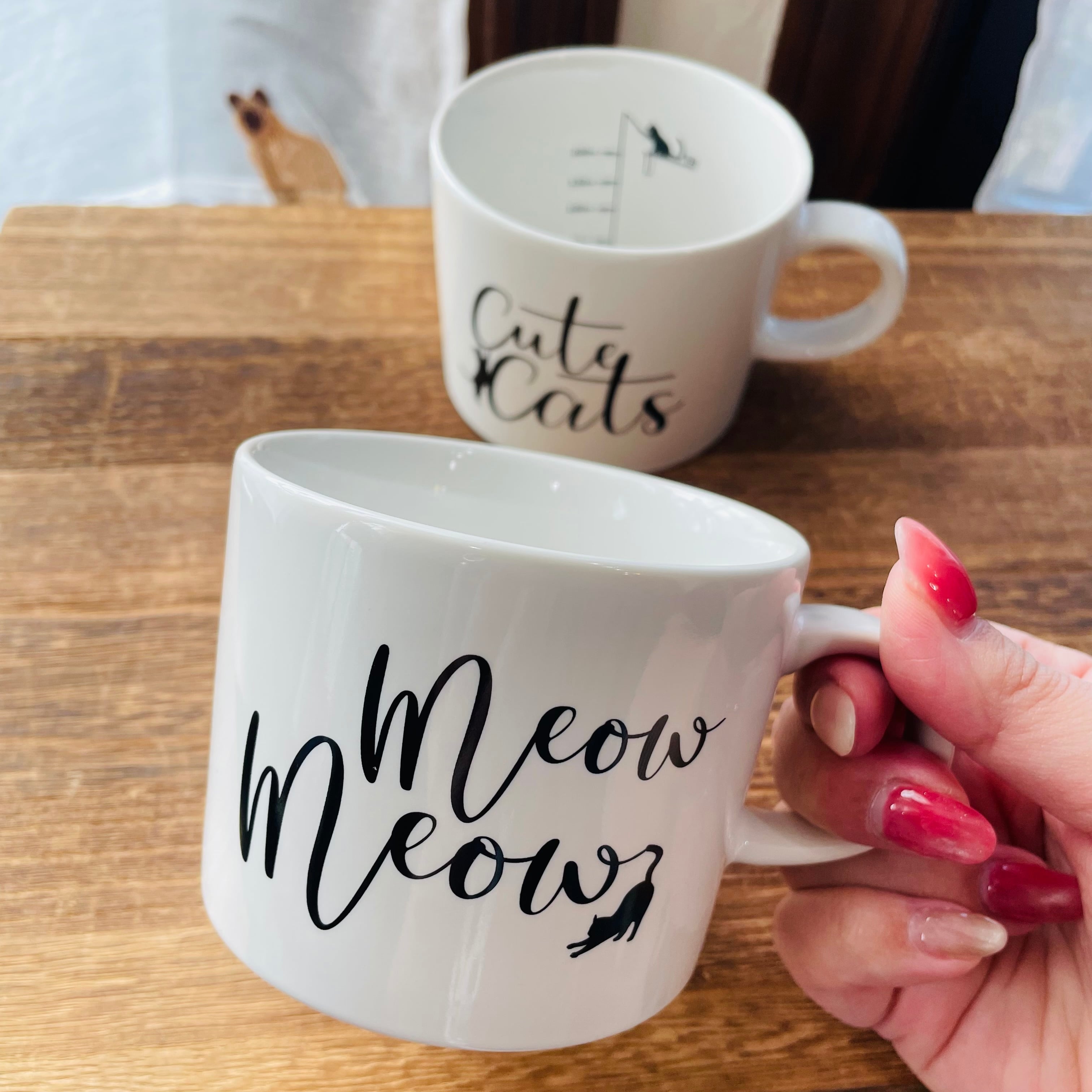 目盛り付きマグカップ|猫 ねこ ネコ 猫雑貨 猫グッズ かわいい プレゼント 贈り物 おうち時間 おうちカフェ