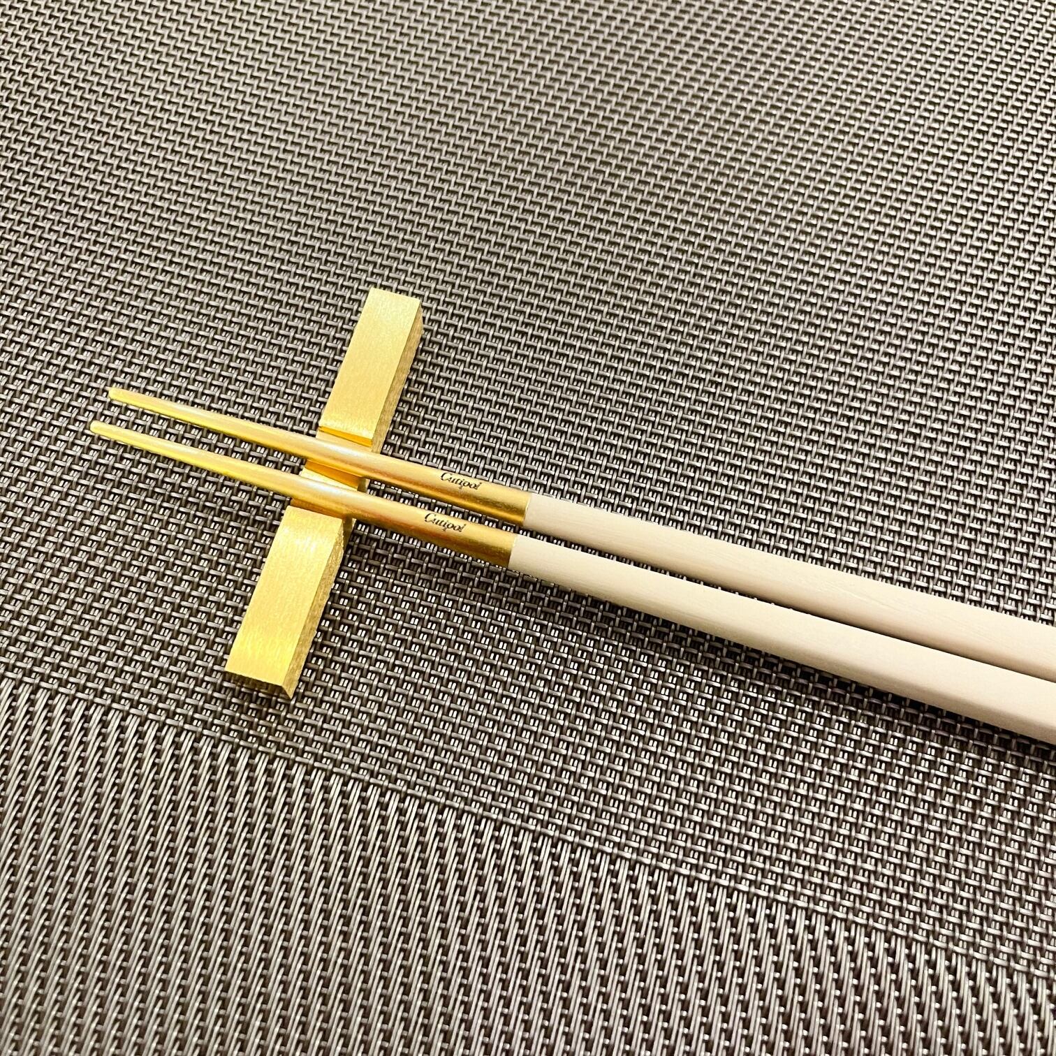 cutipol クチポール お箸 ギフトセット KUBE アイボリーゴールド 正規