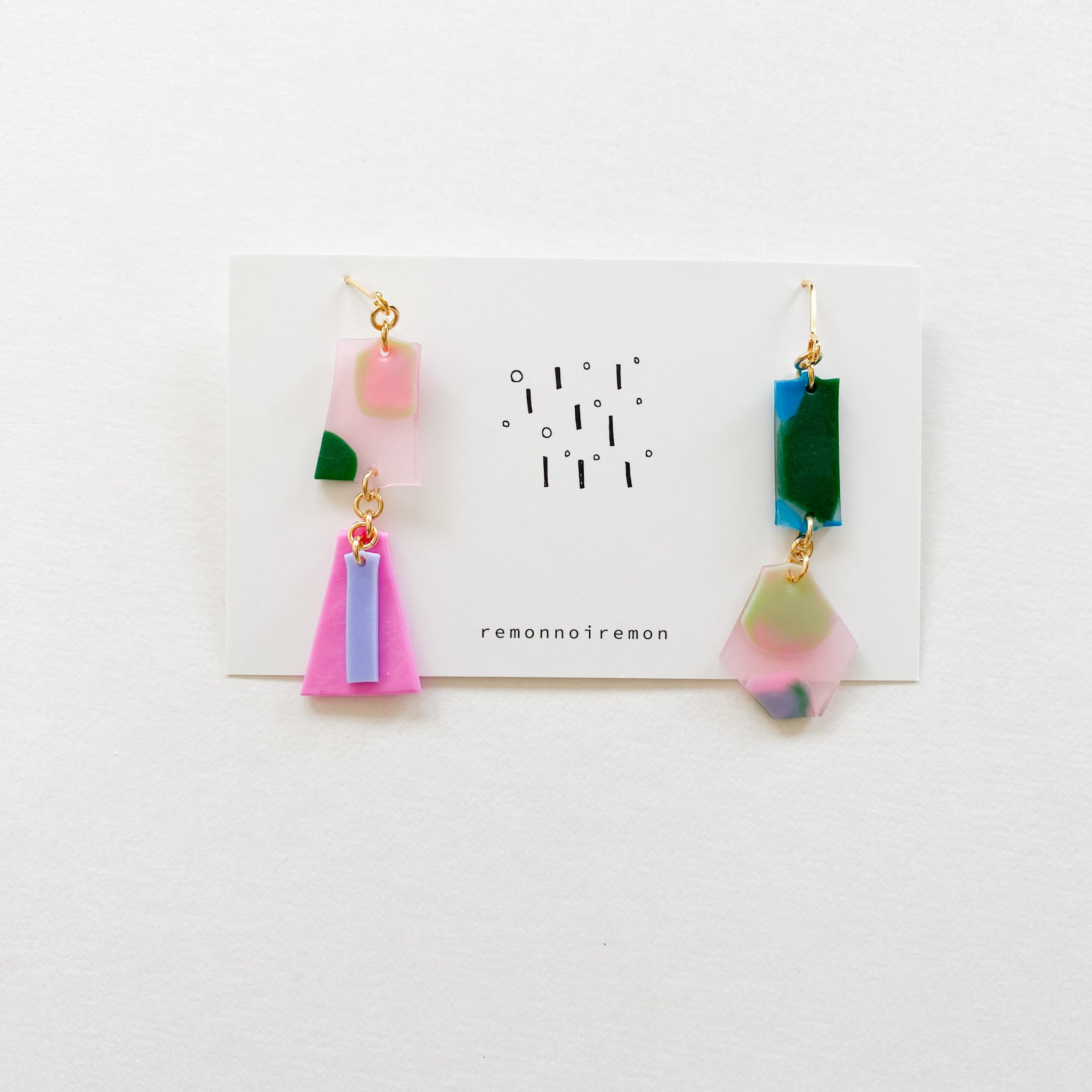 カケラピアス/イヤリング