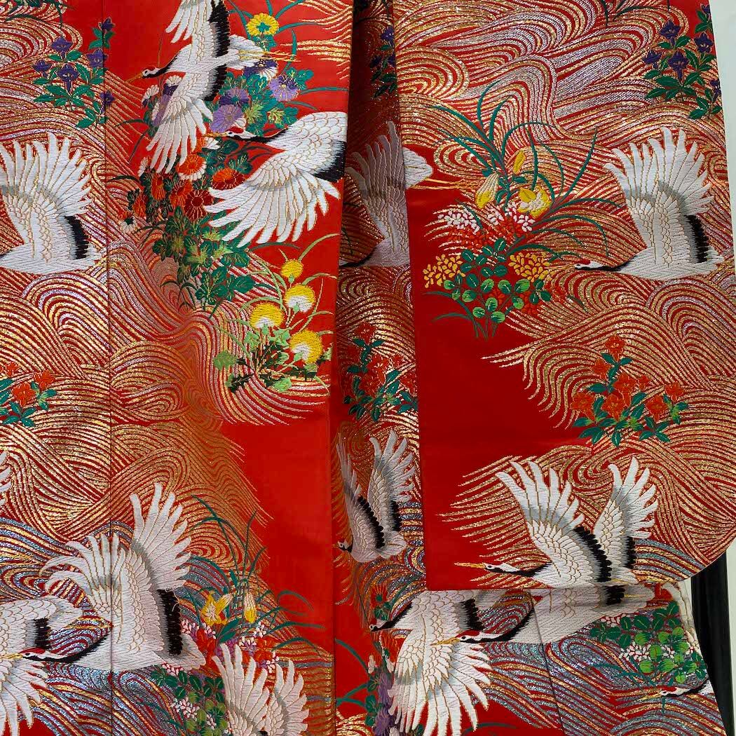 色打掛 中古 ポリエステル 赤 刺繍 結婚式 古典 鶴 花嫁衣装 裄65.5cm
