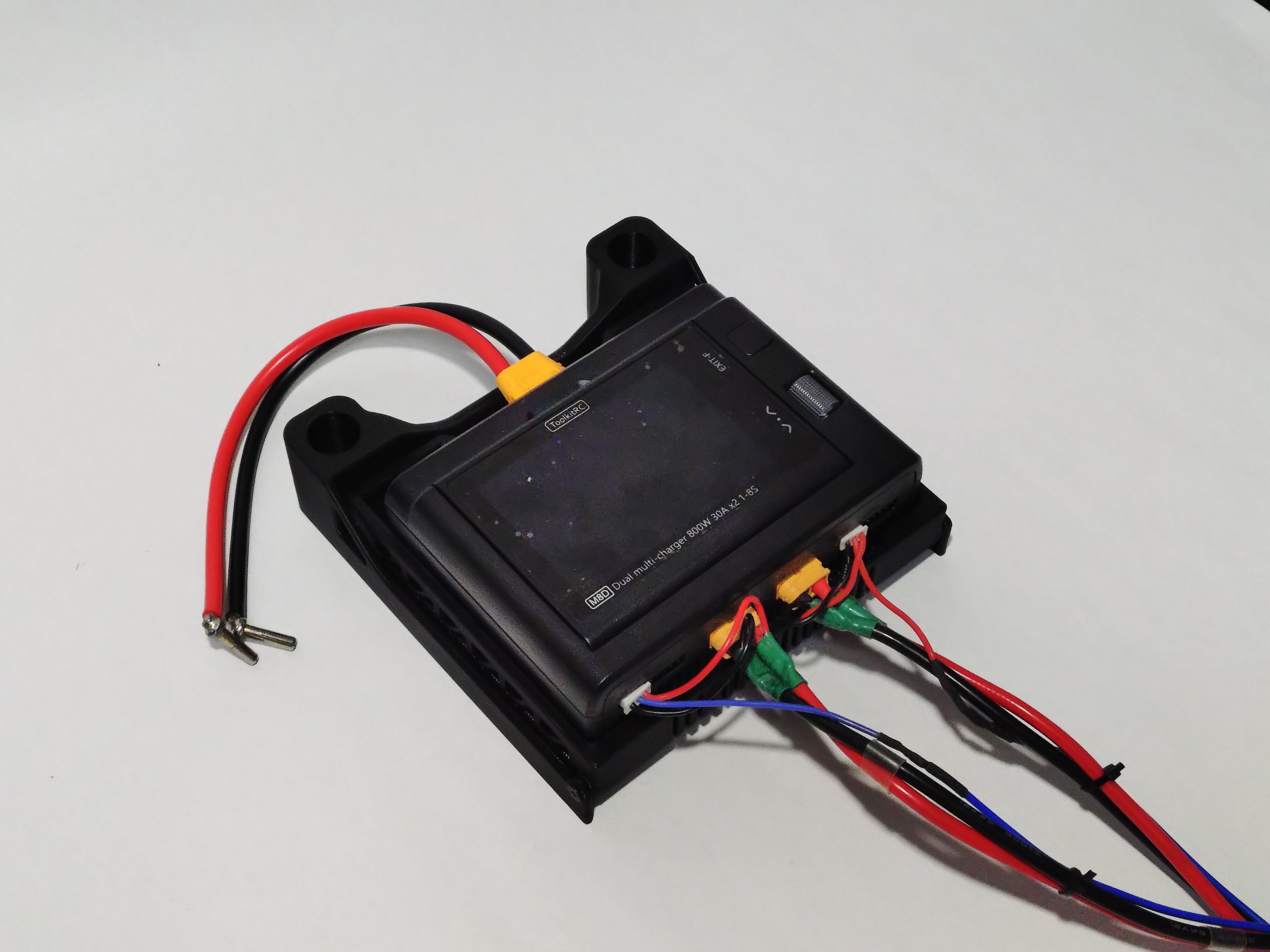マルチラジコンスタンド用充電器スタンド(M8D用) | TadaRCdesign