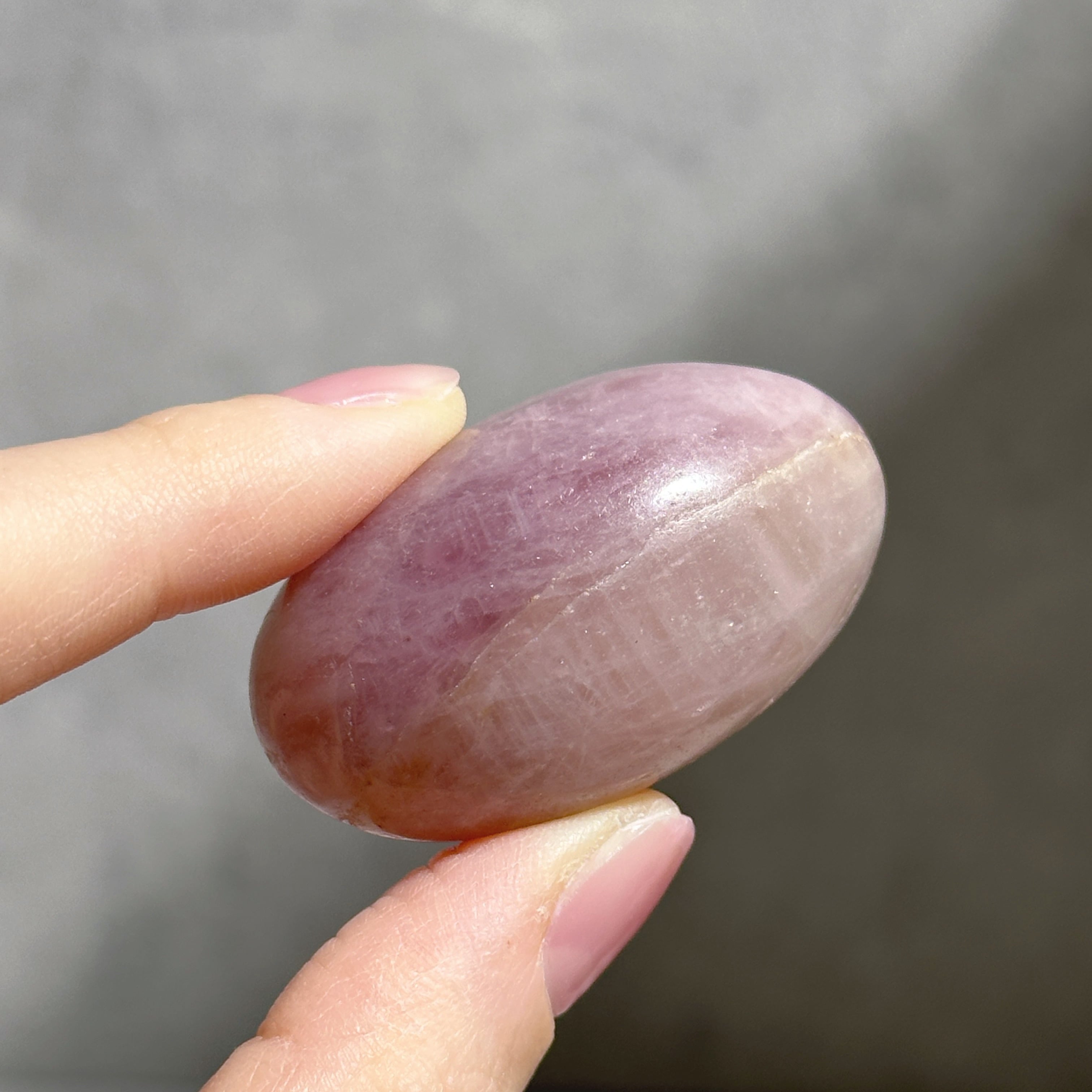 パープルローズクォーツ パームストーン45◇Purple Rose Quartz◇ 天然石・鉱物・パワーストーン