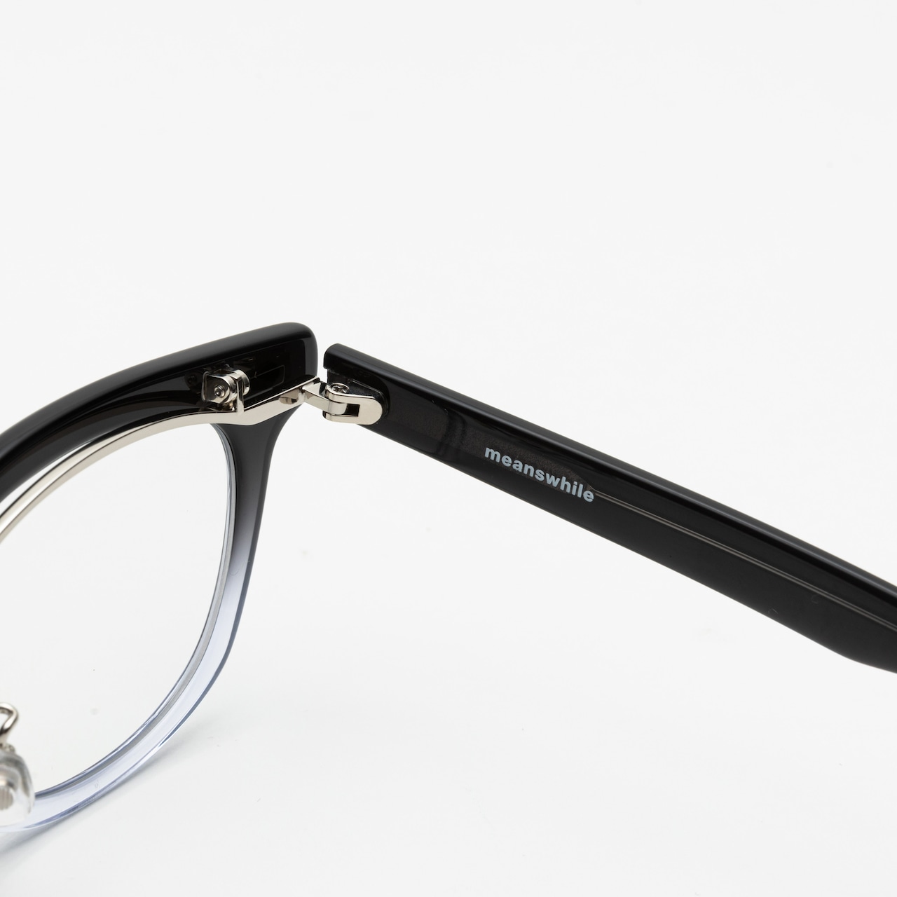 meanswhile  Flip-up Transition Color Glasses “Neutral Color” 【BLACK/CLEAR×GREY 】