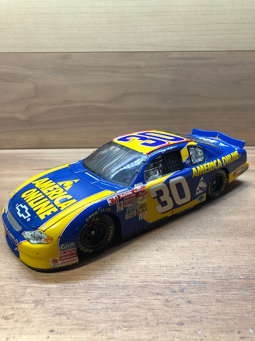 NASCAR  1/24 Die-Cast Model ''AMERICA ONLINE"