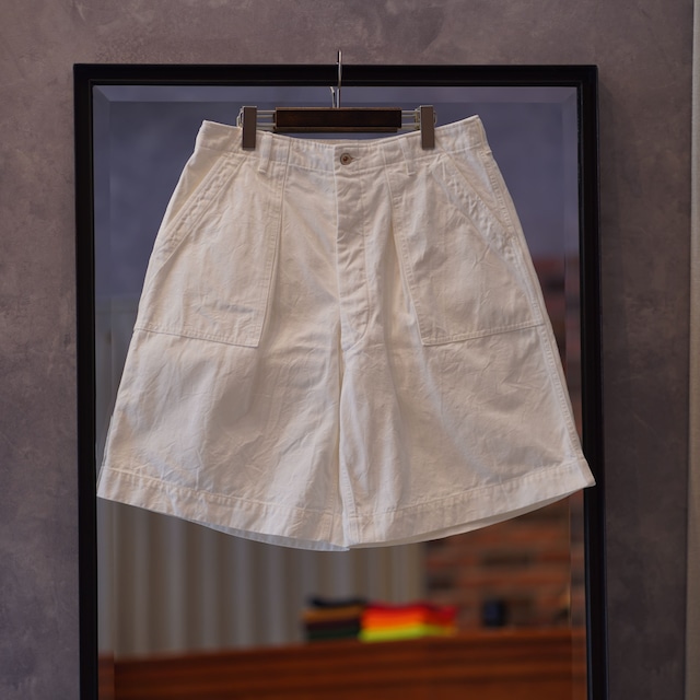 HERILL (へリル) "Duck Utilityshorts" -White-