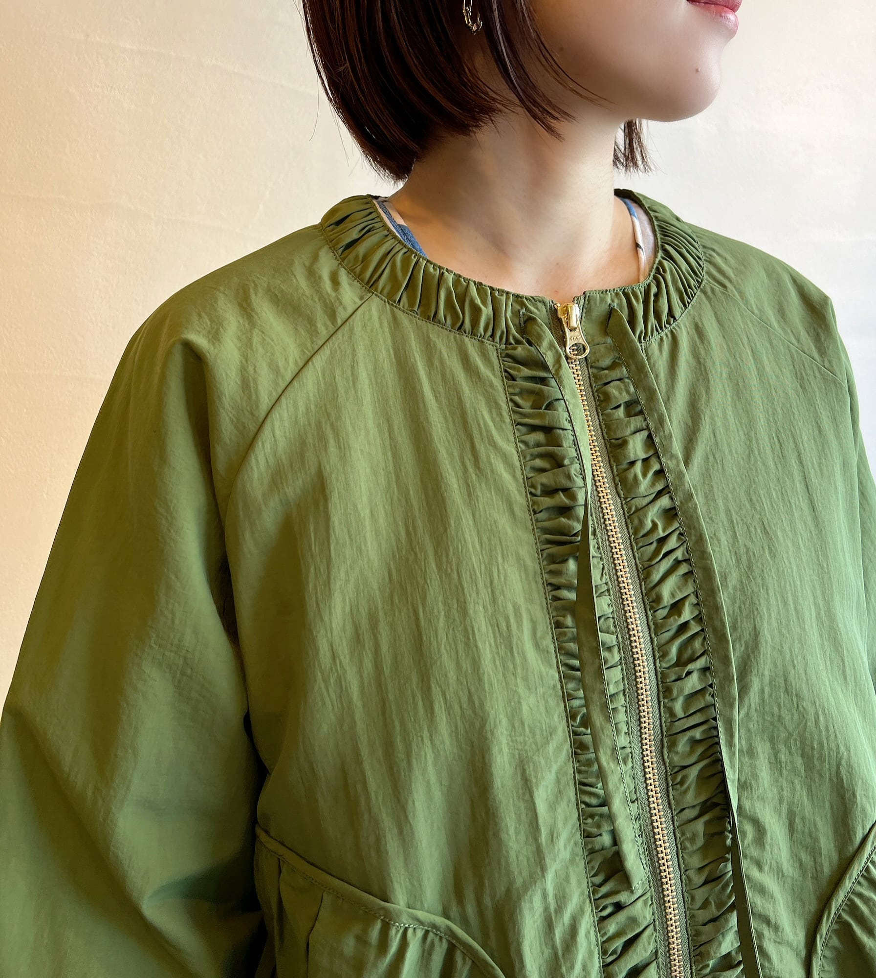 MARGAUX VINTAGE / 撥水ナイロンノーカラーブルゾン | anouk