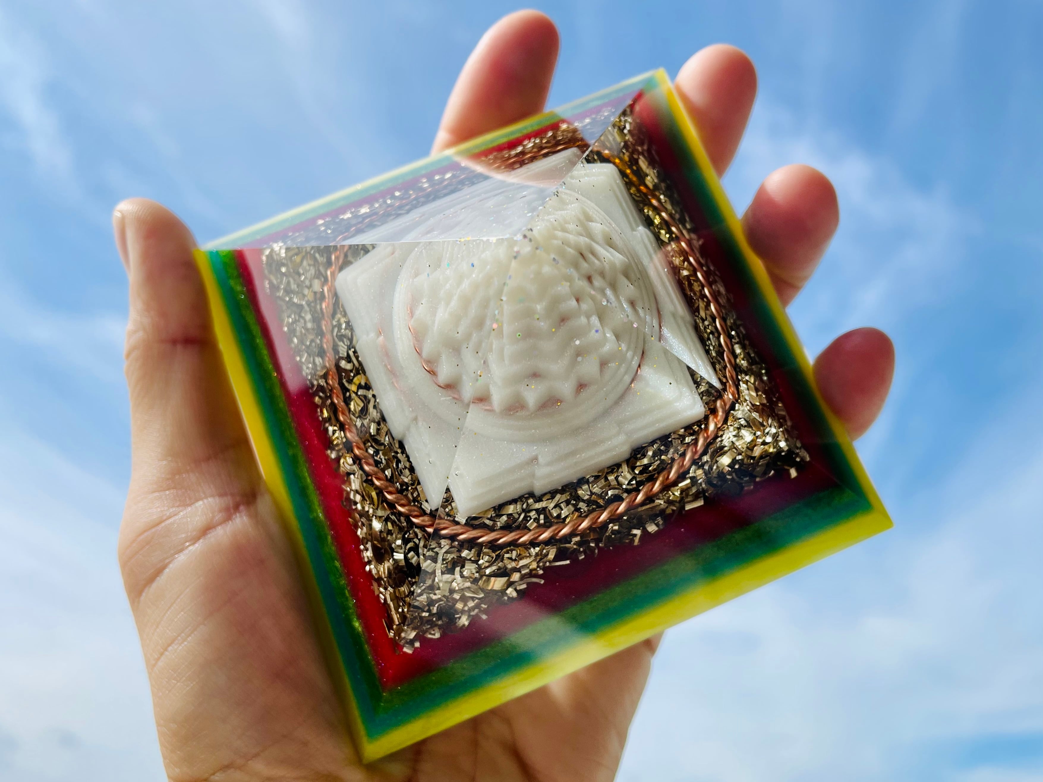 ウルトラ勝ち割り隕‼️✨ピラミッドオルゴナイト‼️聖作中