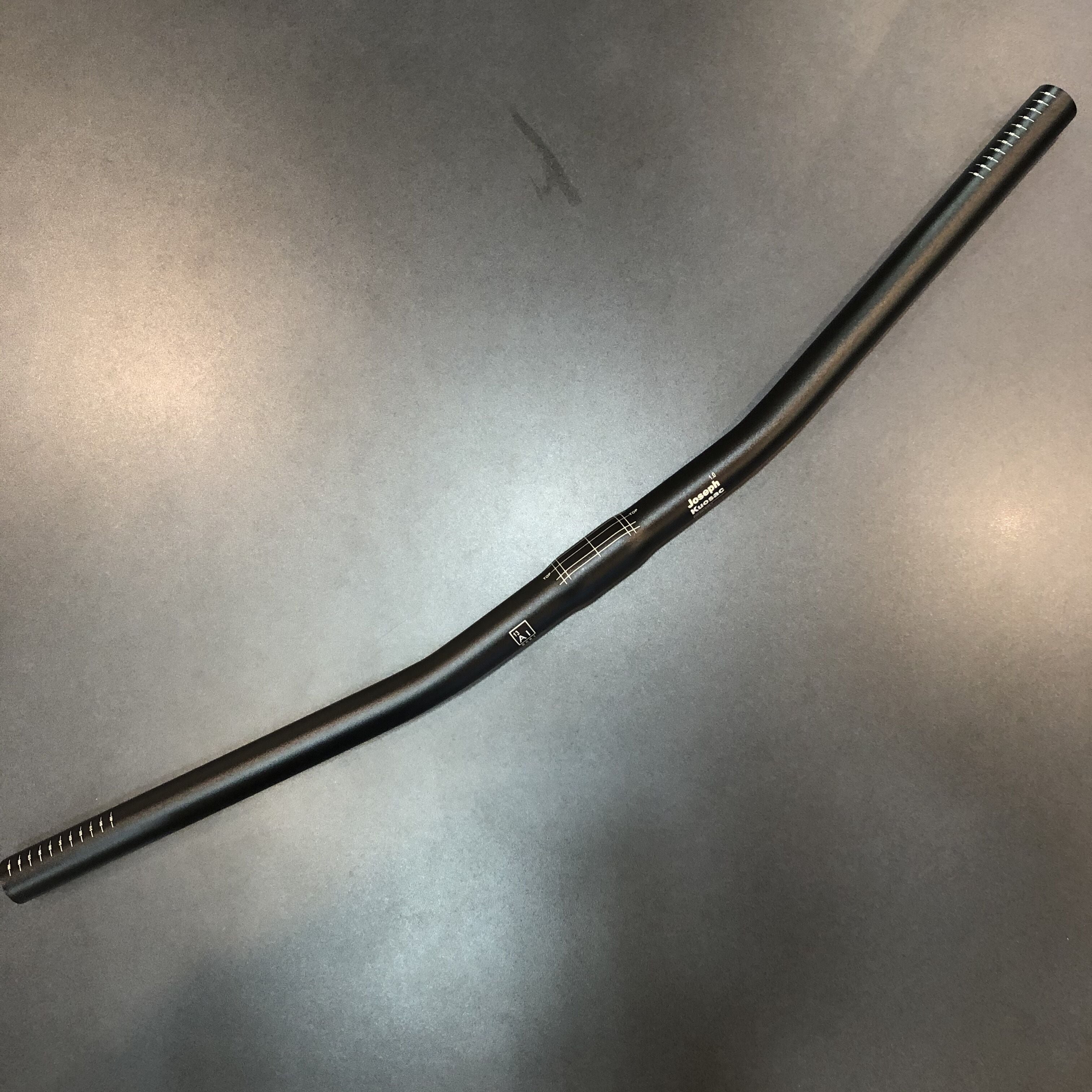 Joseph Kuosac BROMPTON Flat Handlebar | LORO ONLINE STORE