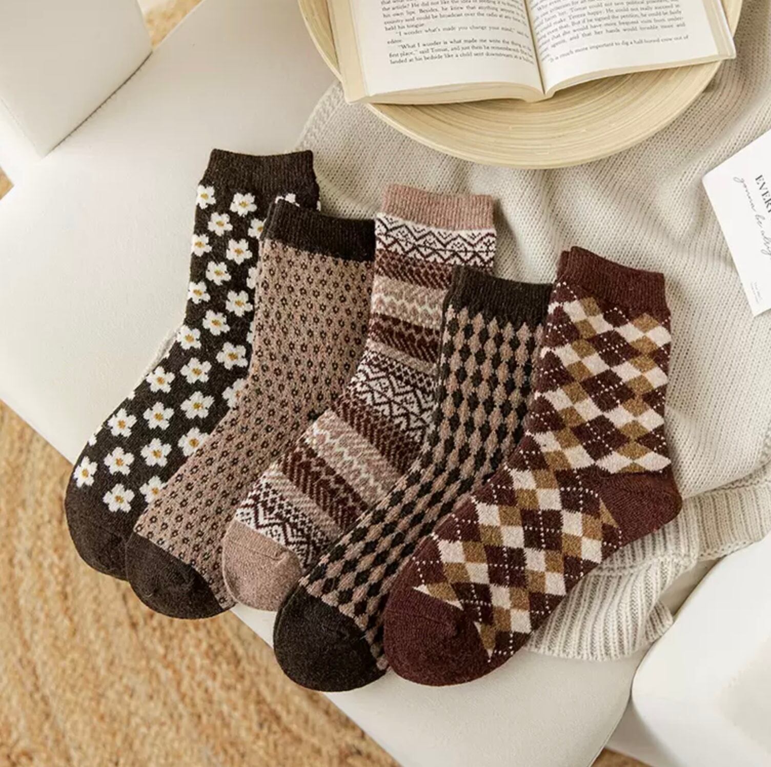 ラテカラー レトロ柄 靴下 選べる 2足セット クルーソックス 靴下 ノルディック 花 北欧 レトロ ガーリー 学生 かわいい Lamitte Deco トレンド 韓国ファッション ショップ Base店